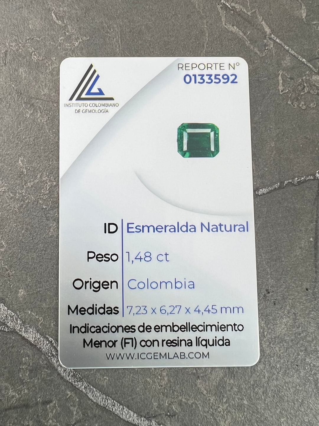 esmeralda cuadrada 148pts