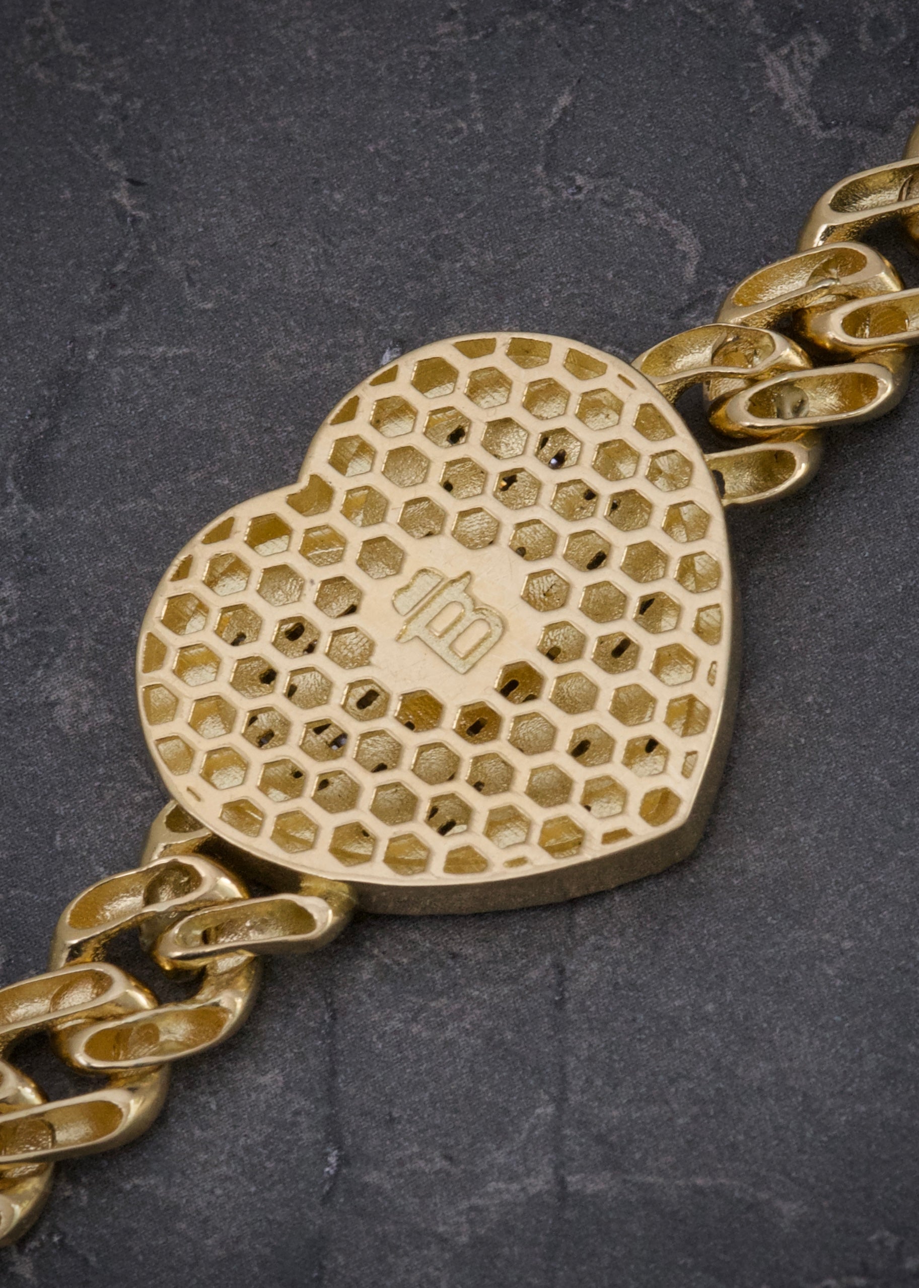 Pulso corazon con 760pts de diamantes baguette 38.9gr / Largo 23cm / Oro Amarillo (Joya) M