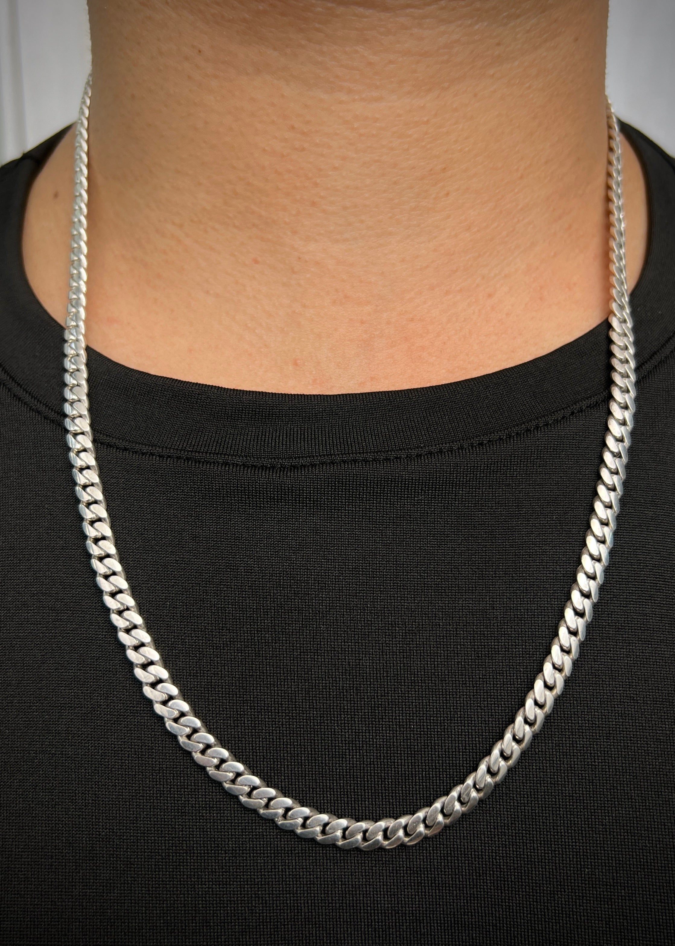 Cadena cubana 43.75gr / Largo 60cm / — — Plata