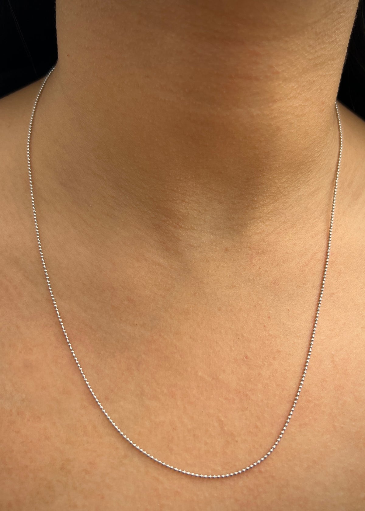 Cadena Militar Lisa 2.1gr / 50cm / 1mm — Oro Blanco