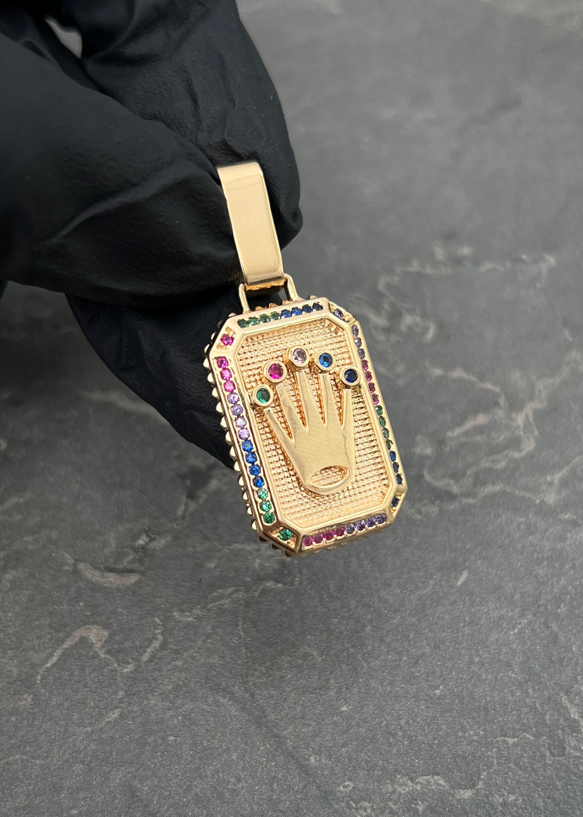 Dije Rx con Swarovski Multicolor 5.45gr / 3.8cm / 18mm — Oro Amarillo