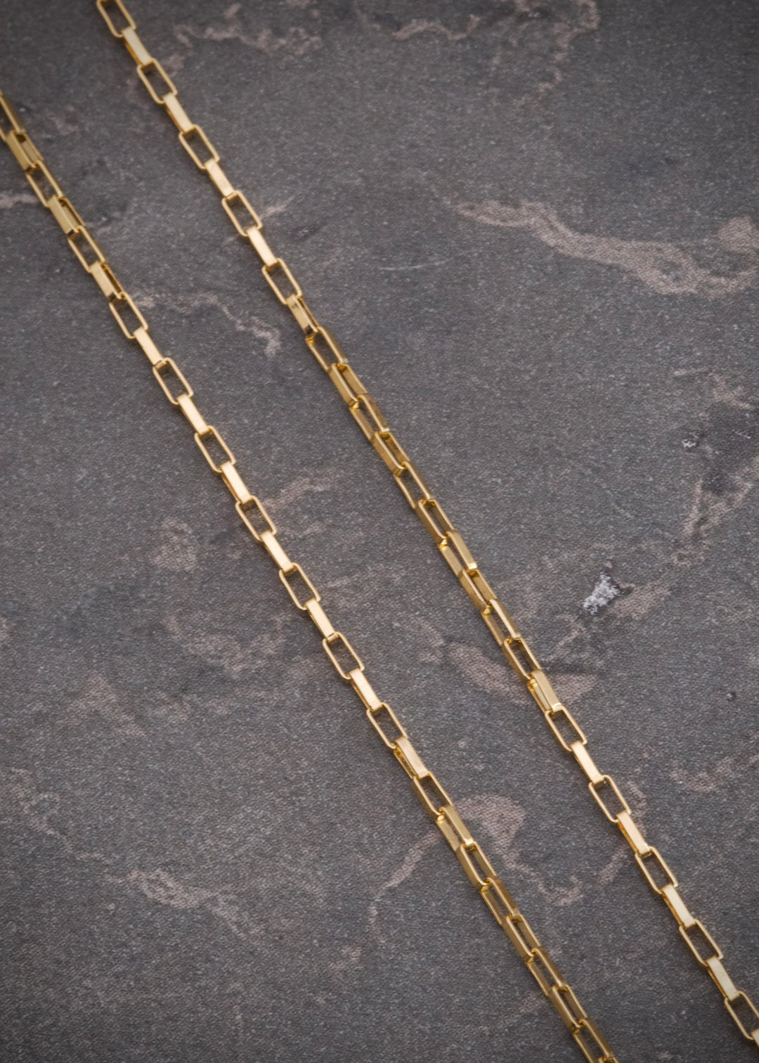 Cadena paper clip 2.15gr / Largo 37cm — Oro Amarillo