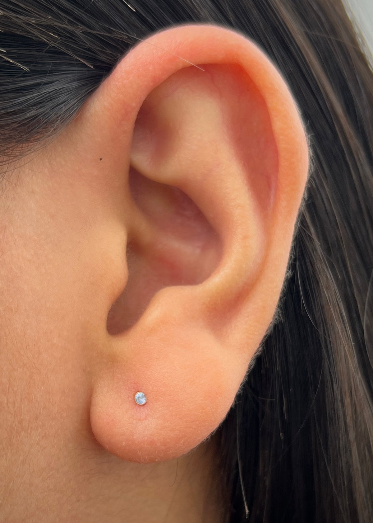 Topos Circulo con Swarovski Azul 0.35gr / 0.2cm / 2mm — Oro Amarillo