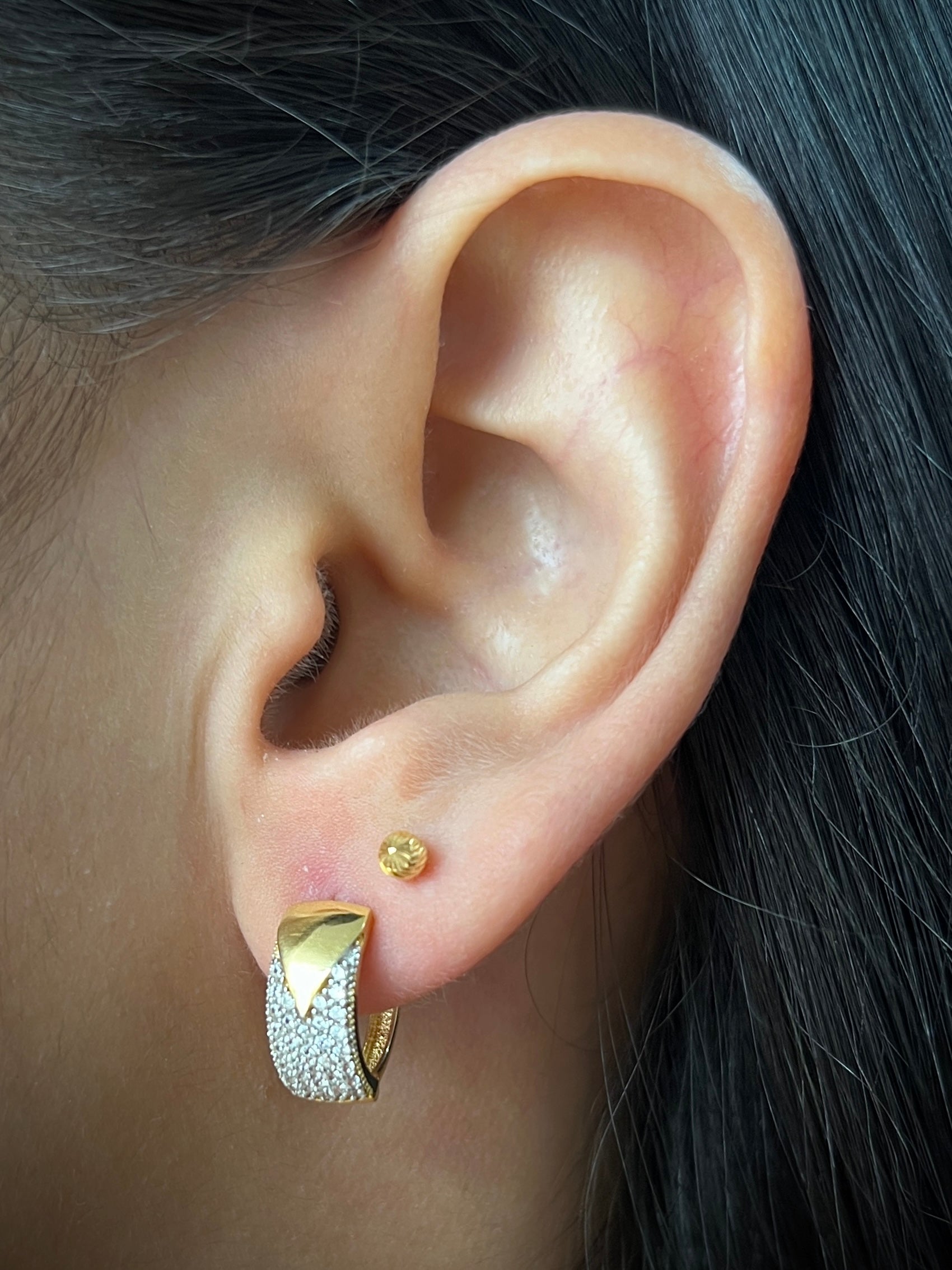 Candongas con swarovski blanco 3.5gr / Largo 1.3cm / Oro Amarillo italy +3 P