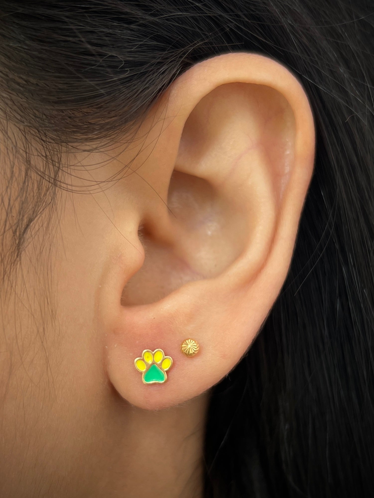 Topos huella de perro 0.8gr / Largo 1 cm / Oro Amarillo Nac B