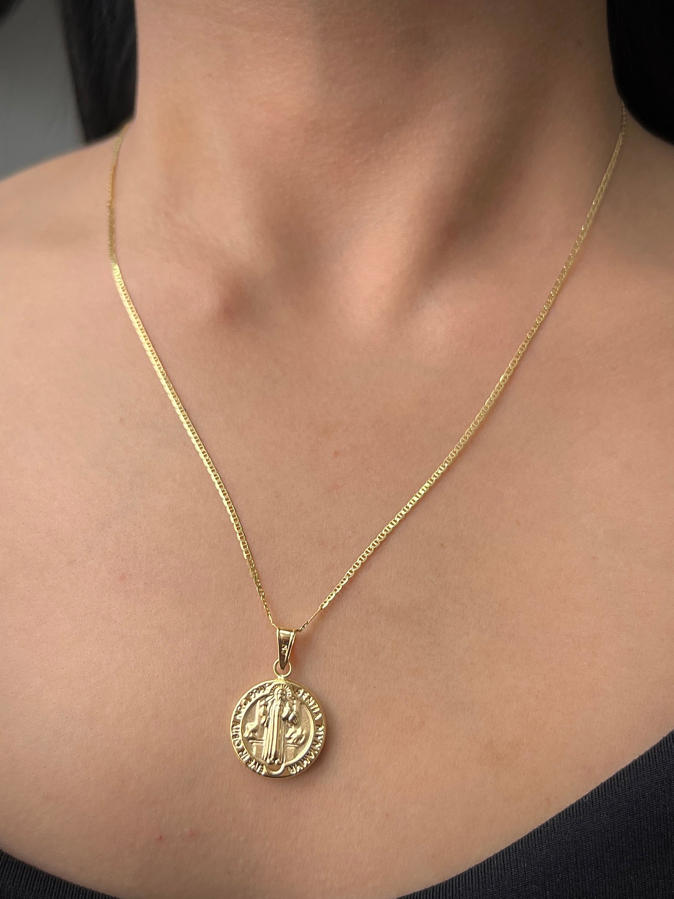 Dije san benito 1.3gr / Largo 2.5cm / Oro Amarillo Nac M