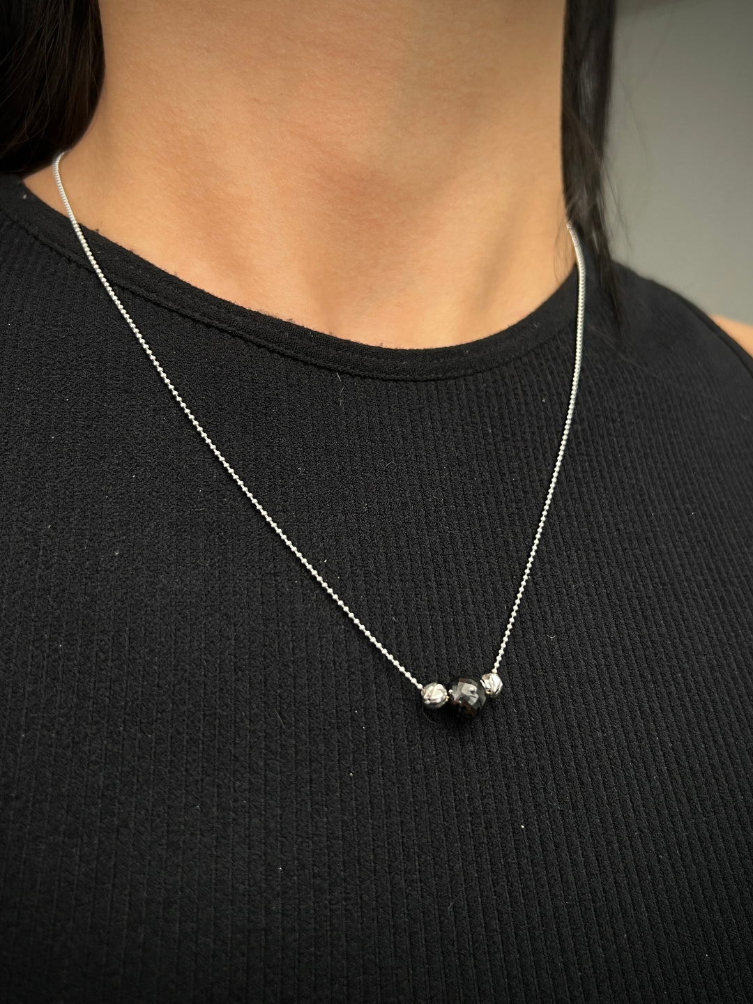 Cadena mini militar con 2.92qts de diamante negro 2.15gr / Largo 45cm — Oro Blanco