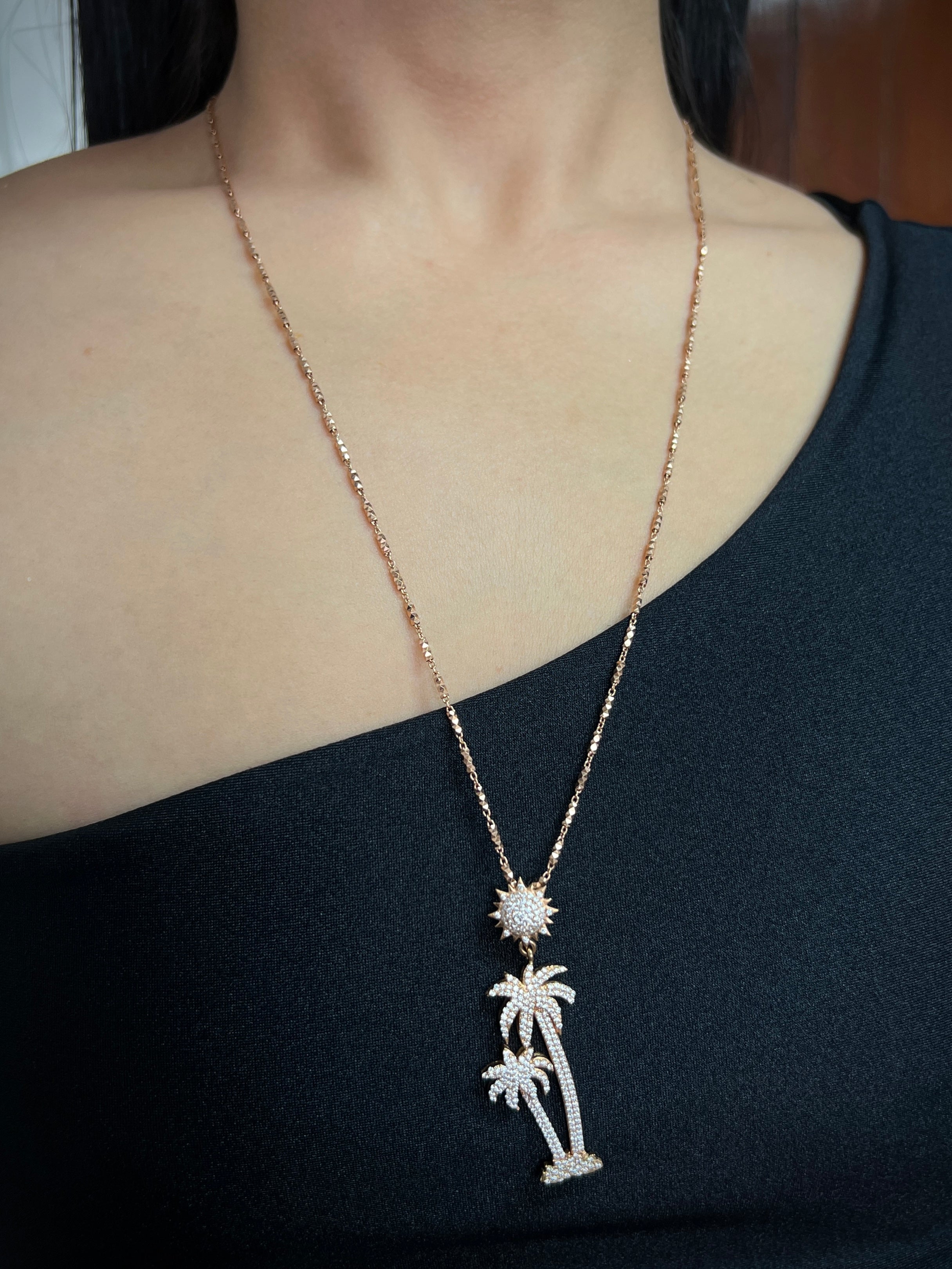 Dije de palmera con 140pts de moissanita 9.7gr / 5.4cm / Oro Rosado (Joya) M