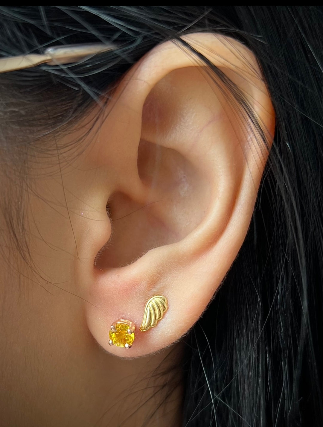 Topos con swarovski amarillo 1.45gr — Oro Rosado