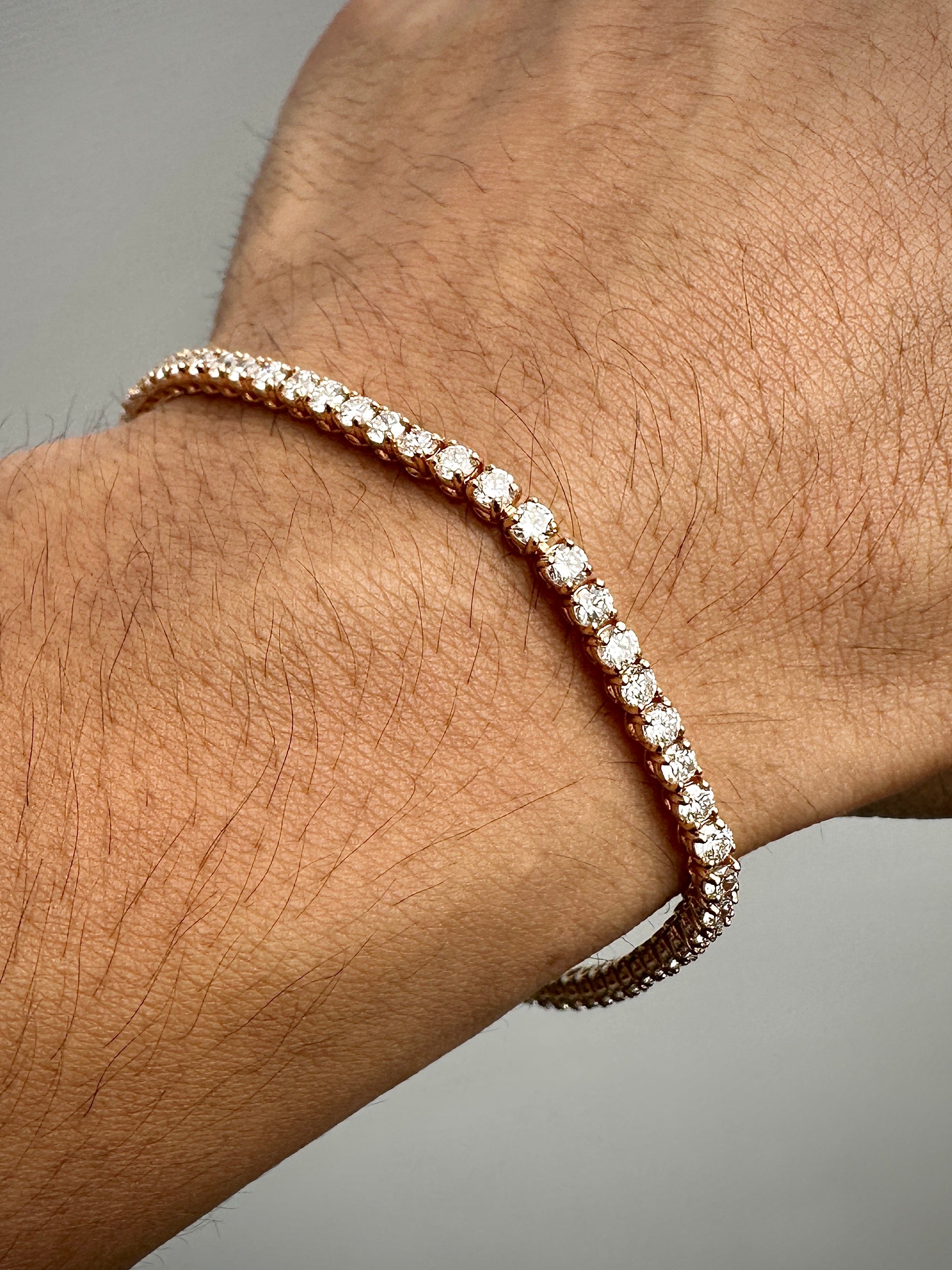 Pulso tenis con 454pts de diamantes 8.8gr / Largo 19cm / Oro Rosado (Joya) B