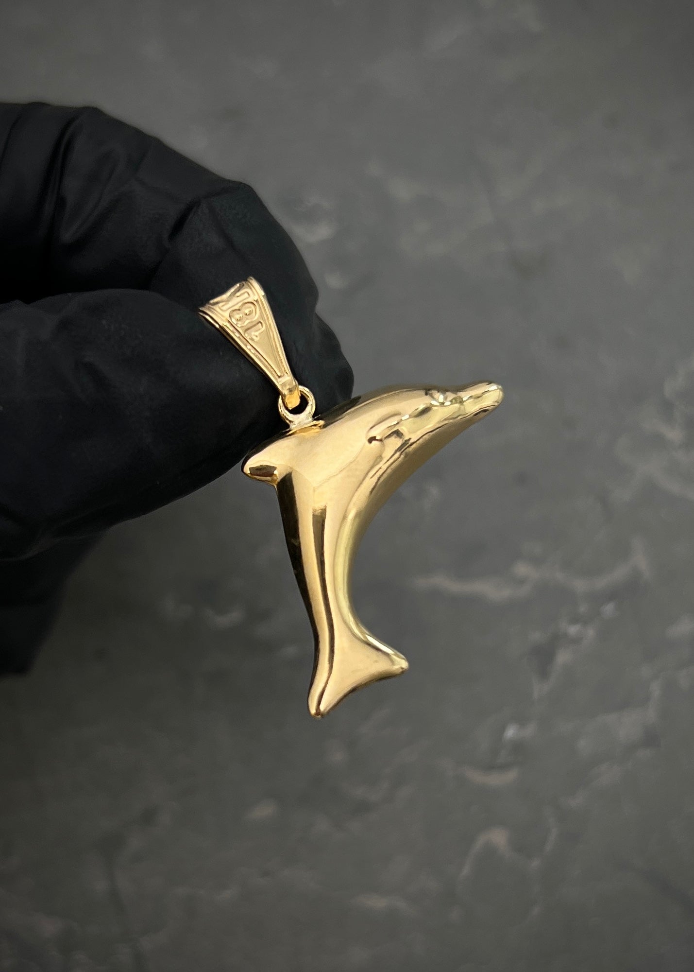 Dije delfin 1.75gr / Largo 3.3cm / Oro Amarillo Nac M