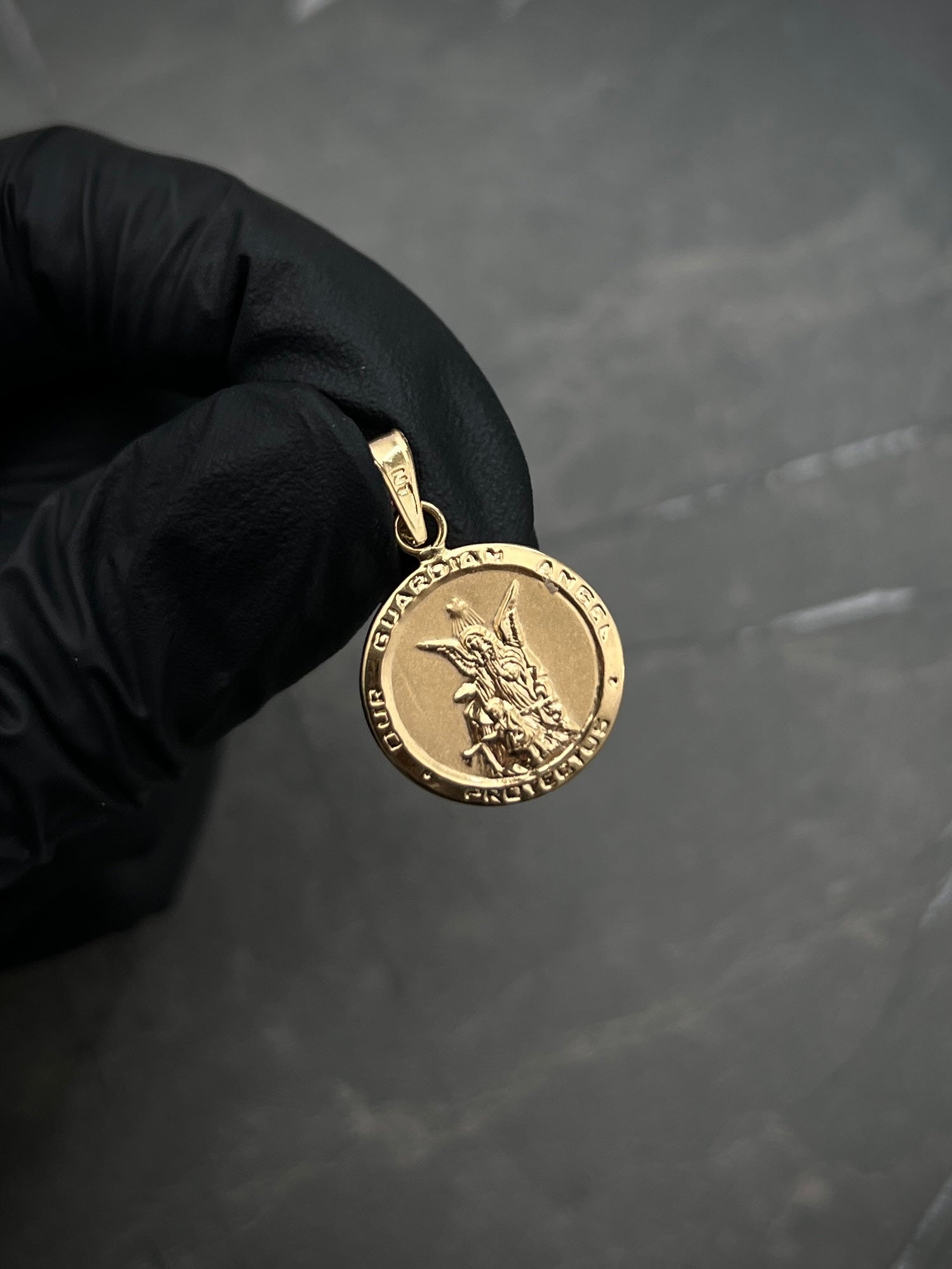 Dije angel de la guarda 1.2gr / Largo 2.5cm / Oro Amarillo Nac P