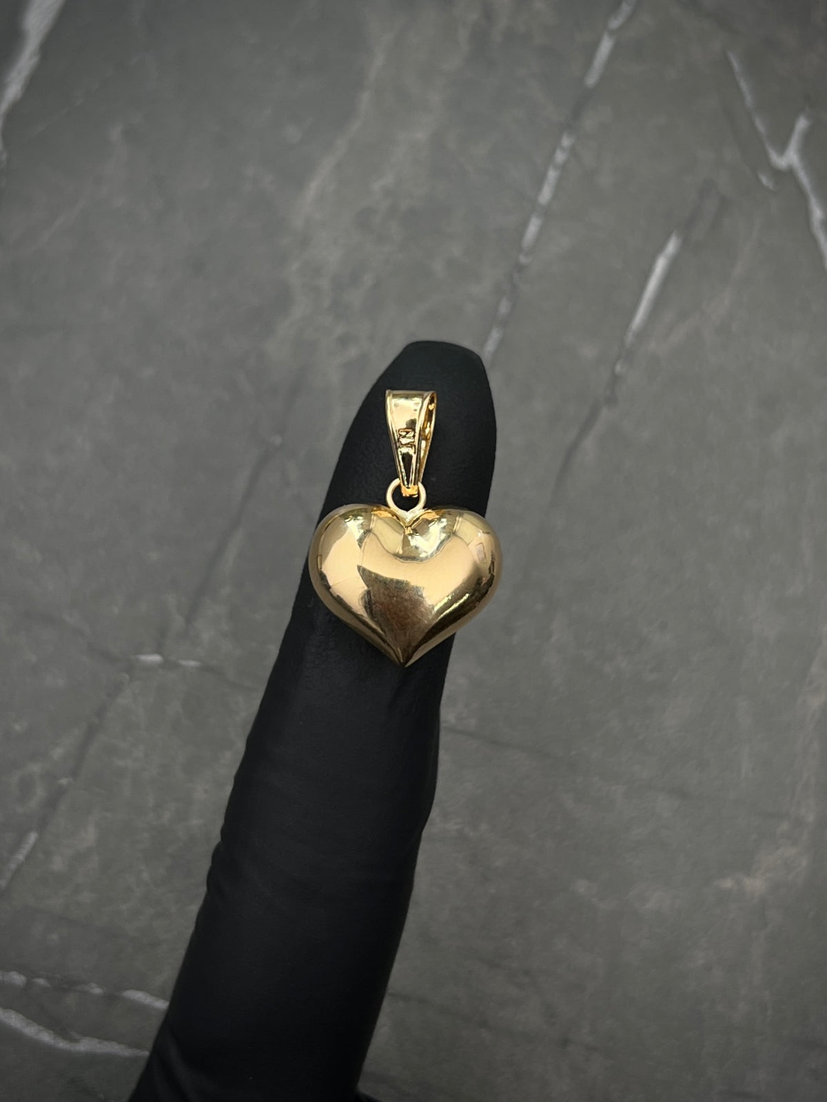 Dije Corazon 0.7gr / 1.8cm / 13mm — Oro Amarillo