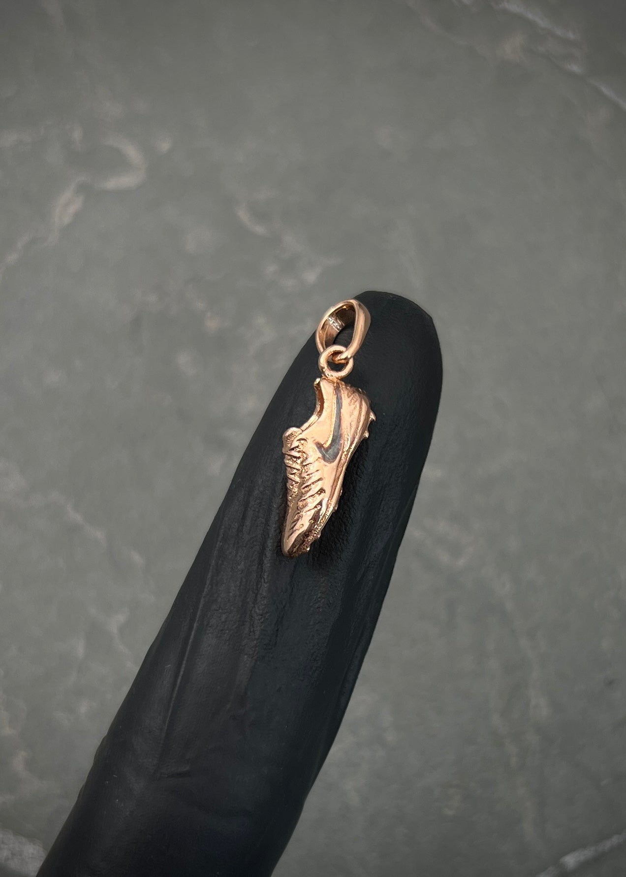 Dije guayo 2.55gr / Largo 2.3cm / Oro Rosado Nac P