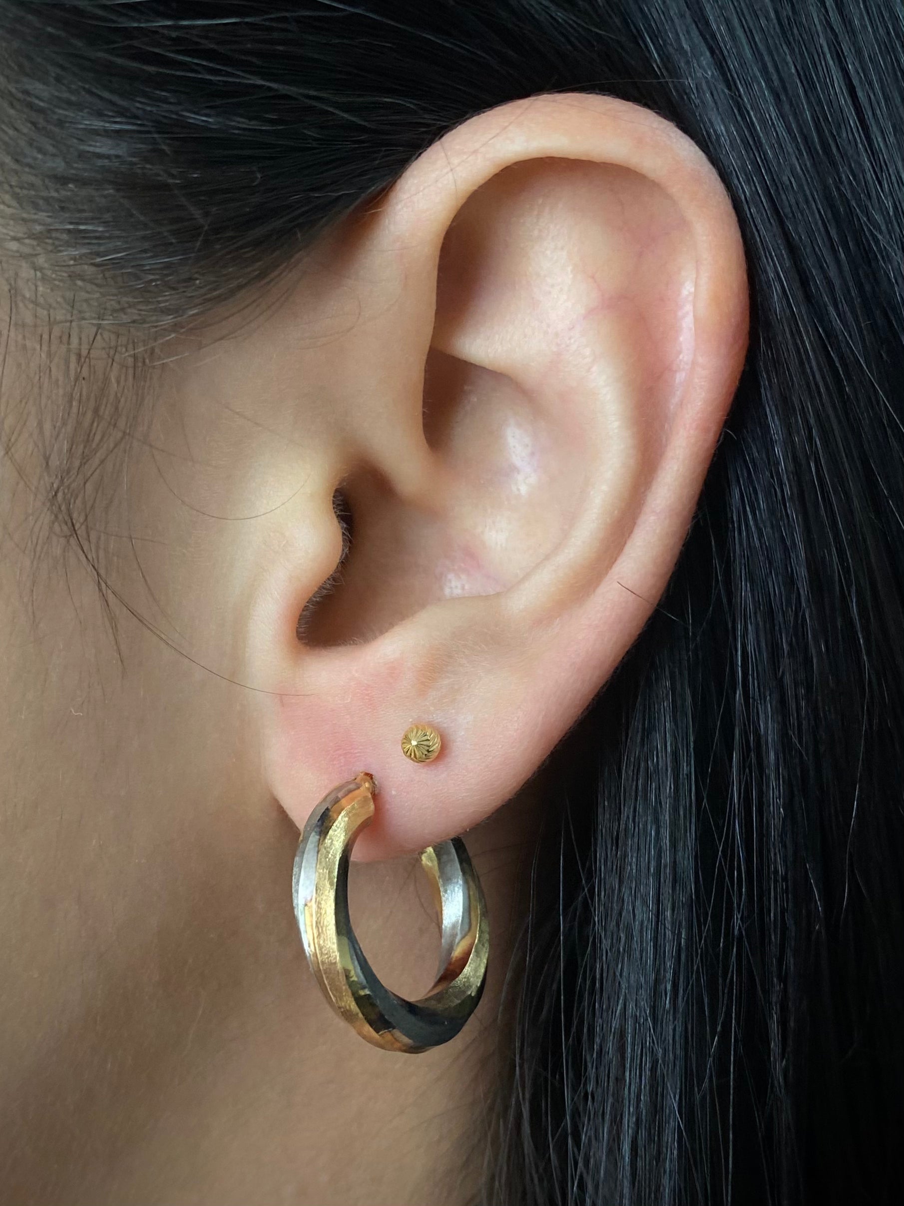 Candongas semi entorchadas Mate 2.7gr / Largo 2.3cm / Tres Oros italy +3 P