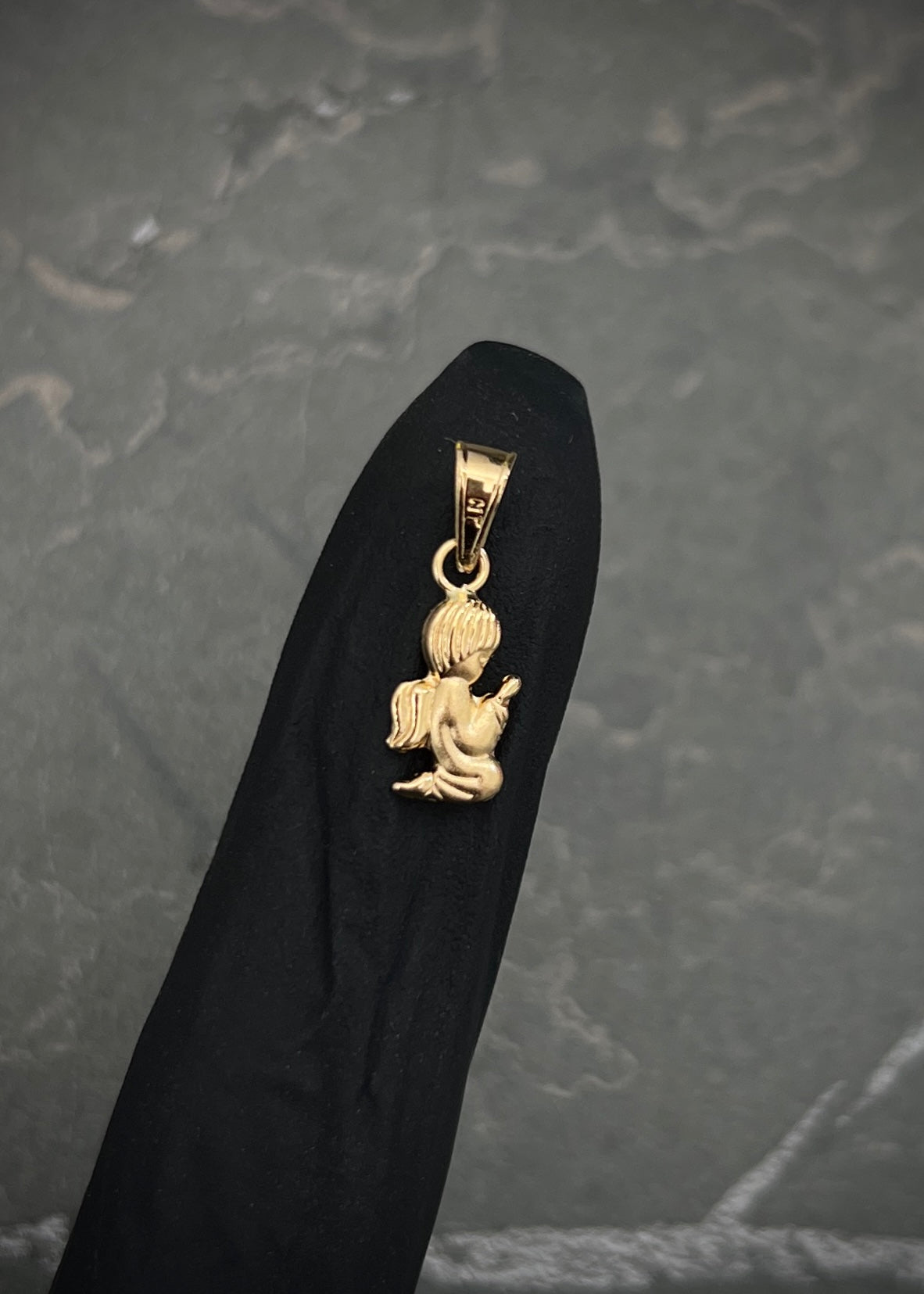 Dije angel de la guarda 0.3gr / Largo 1.7cm / Oro Amarillo Nac P