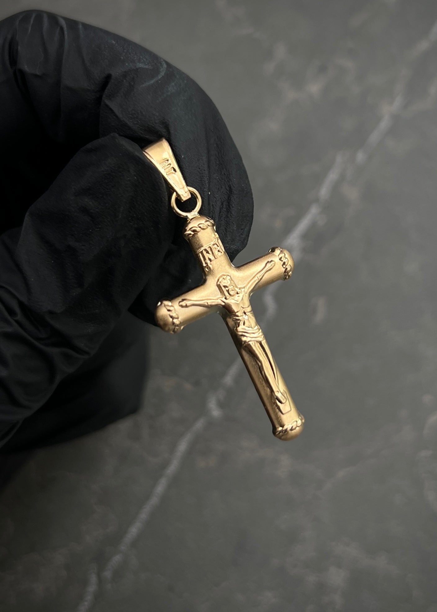 Dije cruz con cristo 1.65gr / Largo 4cm / Oro Amarillo Nac M