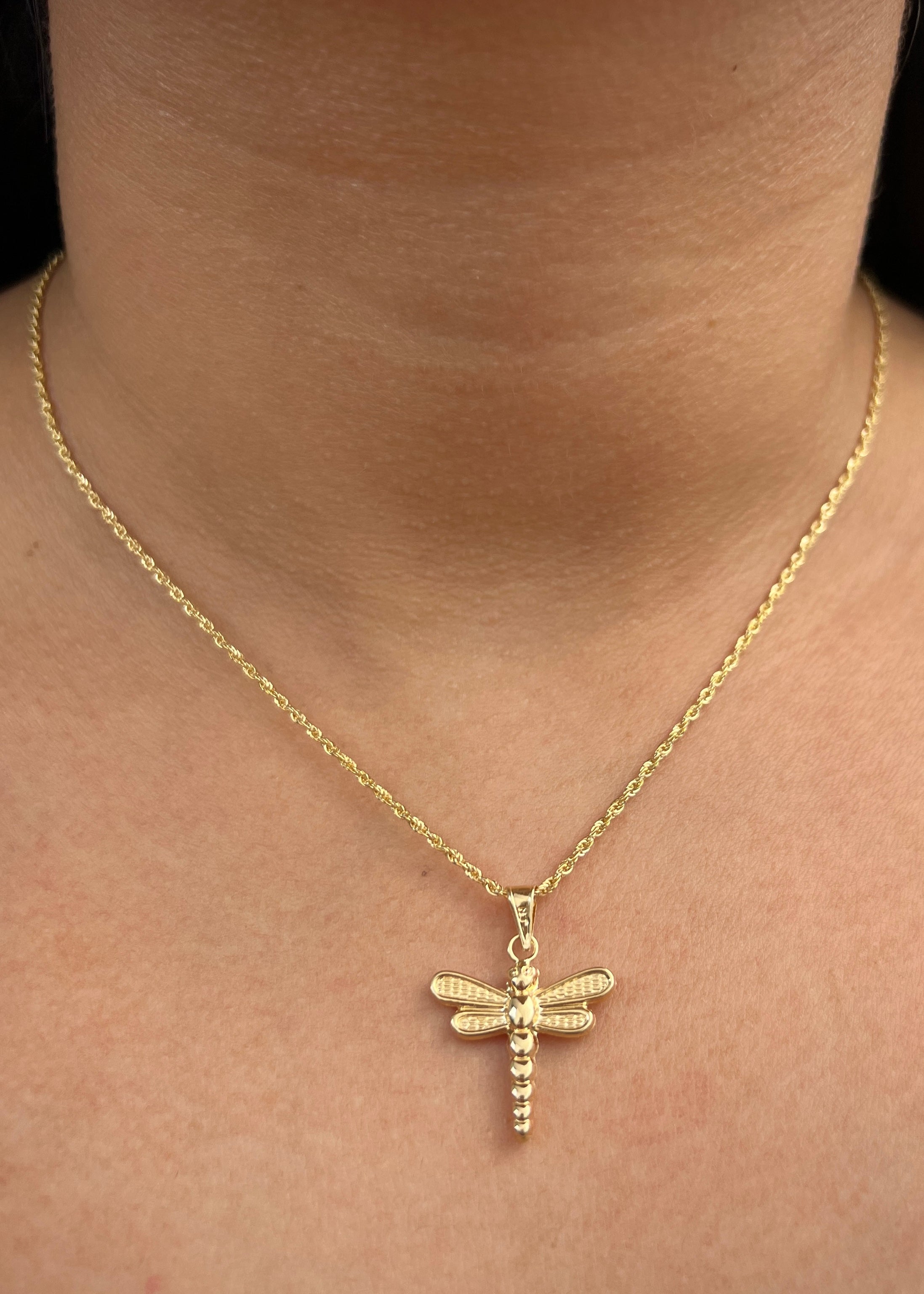 Dije libelula 1.2gr / Largo 2.2cm / Oro Amarillo Nac B