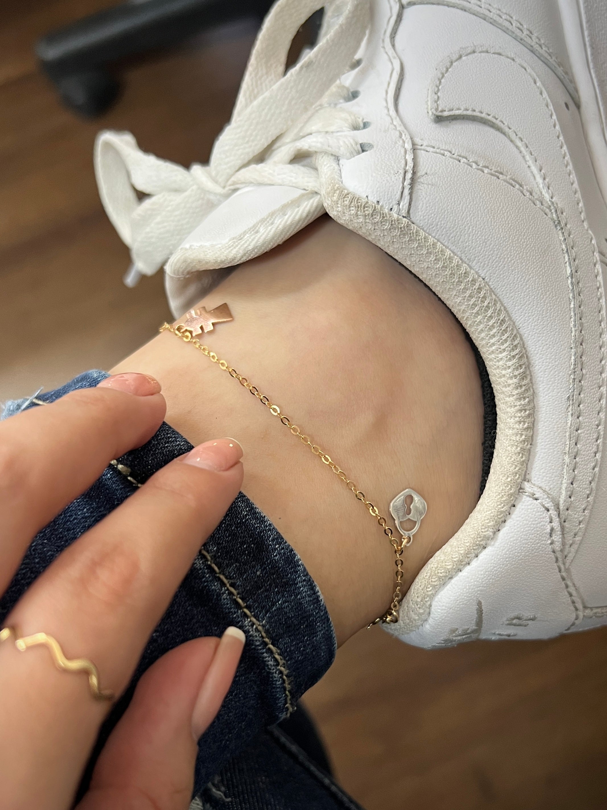 Tobillera Rolon Con Dijes Varios 2.65gr / Largo 25cm / Tres Oros Italy + 5 M