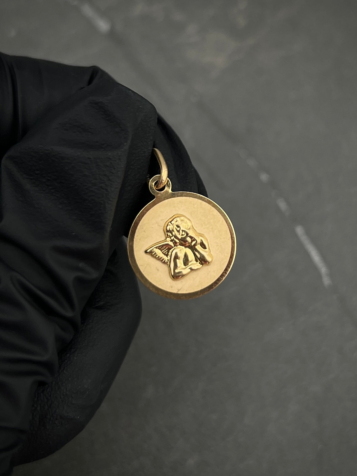 Dije medalla de angel 0.8gr / Largo 2.1cm / Oro Amarillo italy +2 B