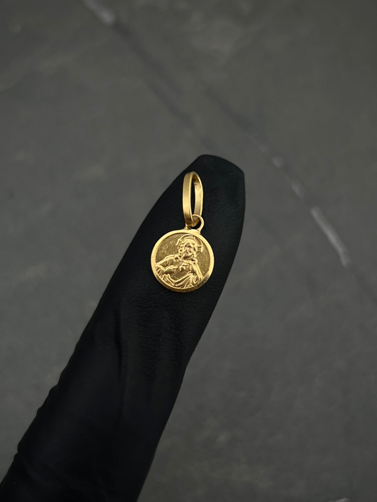 Dije medalla virgen del carmen y corazon de jesus 0.85gr / Largo 1.5cm / Oro Amarillo italy +2 B