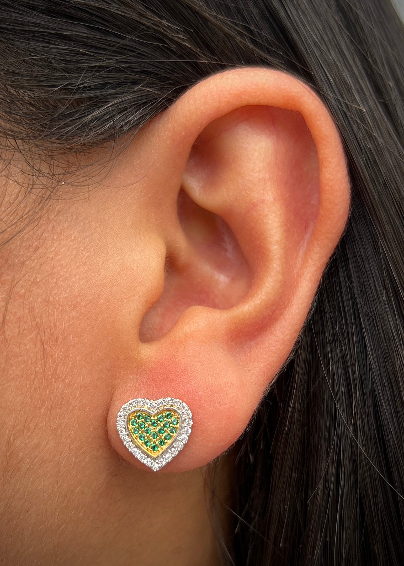 Topos corazon con swarovski verde y blanco 2.65gr / Largo 1cm / Oro Amarillo Nac P