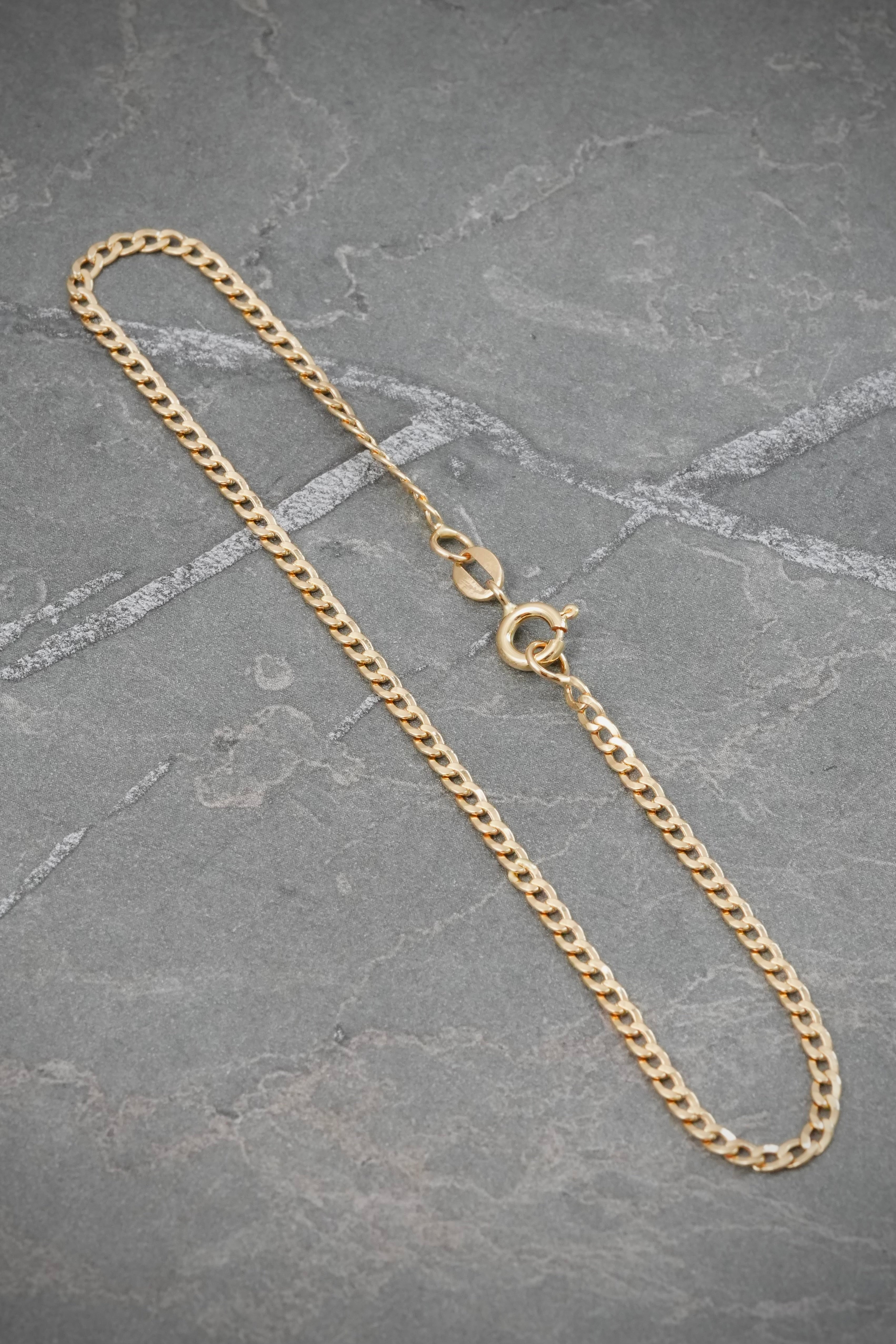 Pulso Cubano 1.6gr / 22cm / 2.3mm — Oro Amarillo
