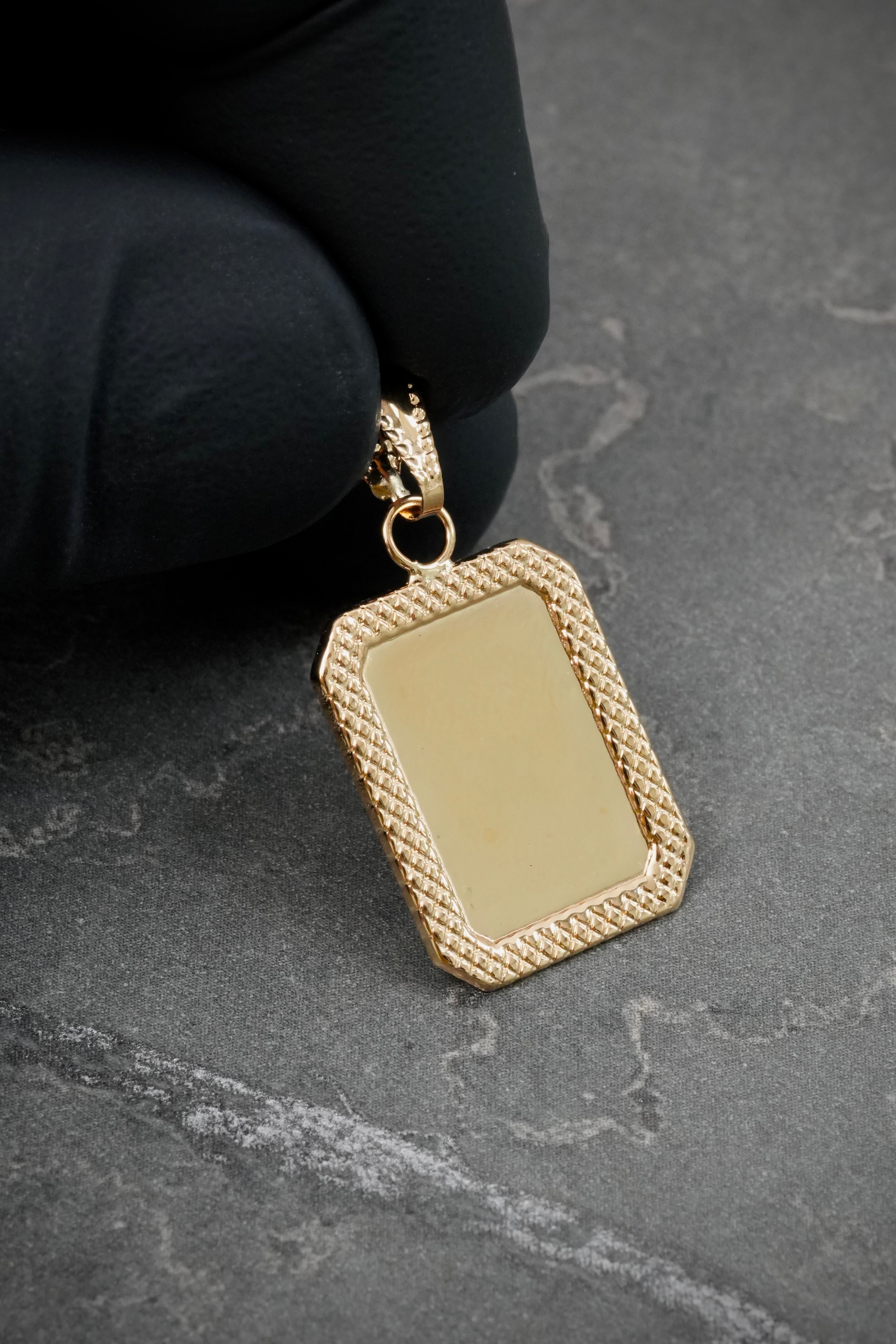 Dije Placa Diamantada 0.6gr / 2.8cm / 14.1mm — Oro Amarillo