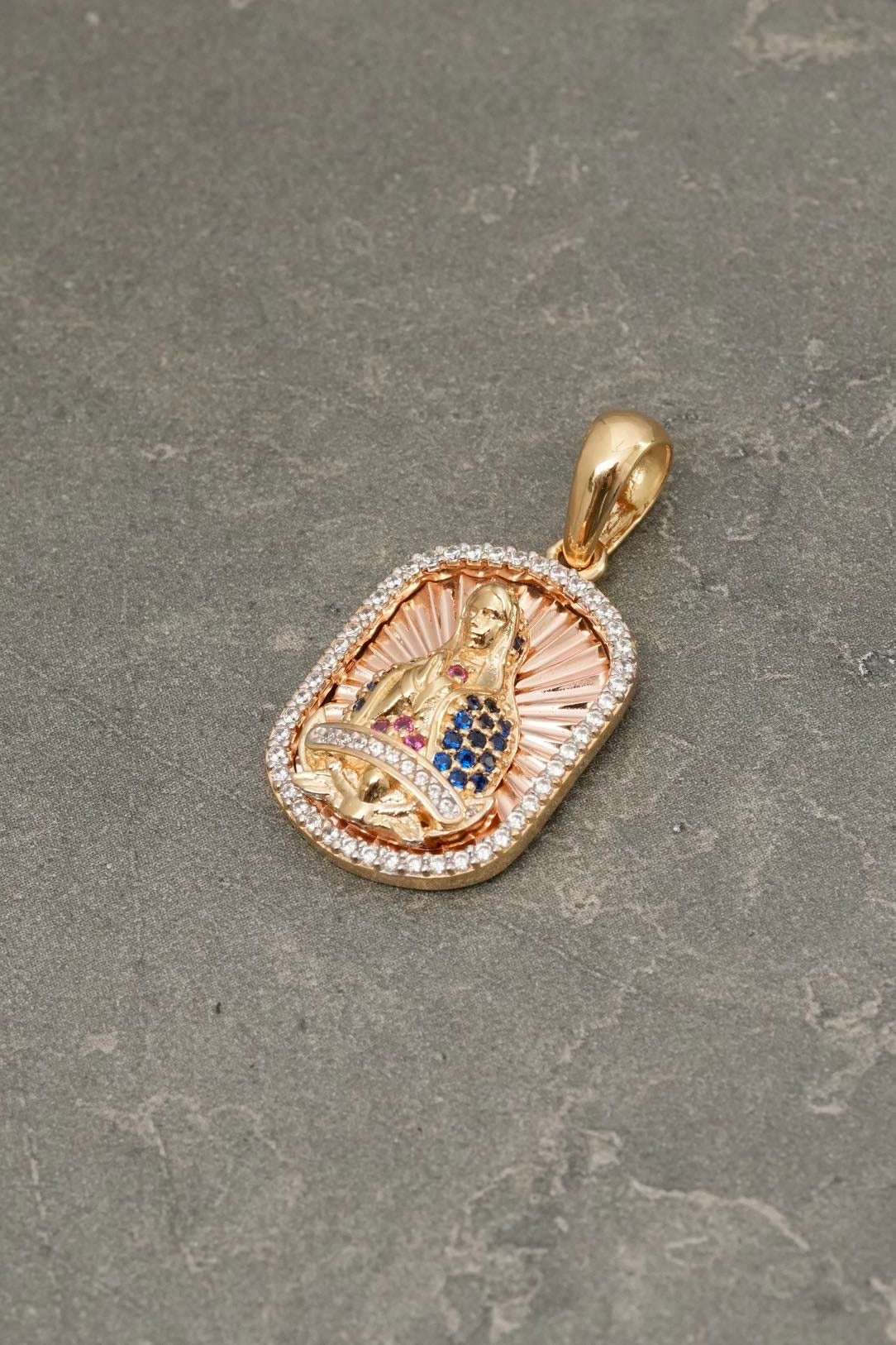 Dije virgen de guadalupe con swarovski 4.65gr / Largo 3cm — Dos Oros