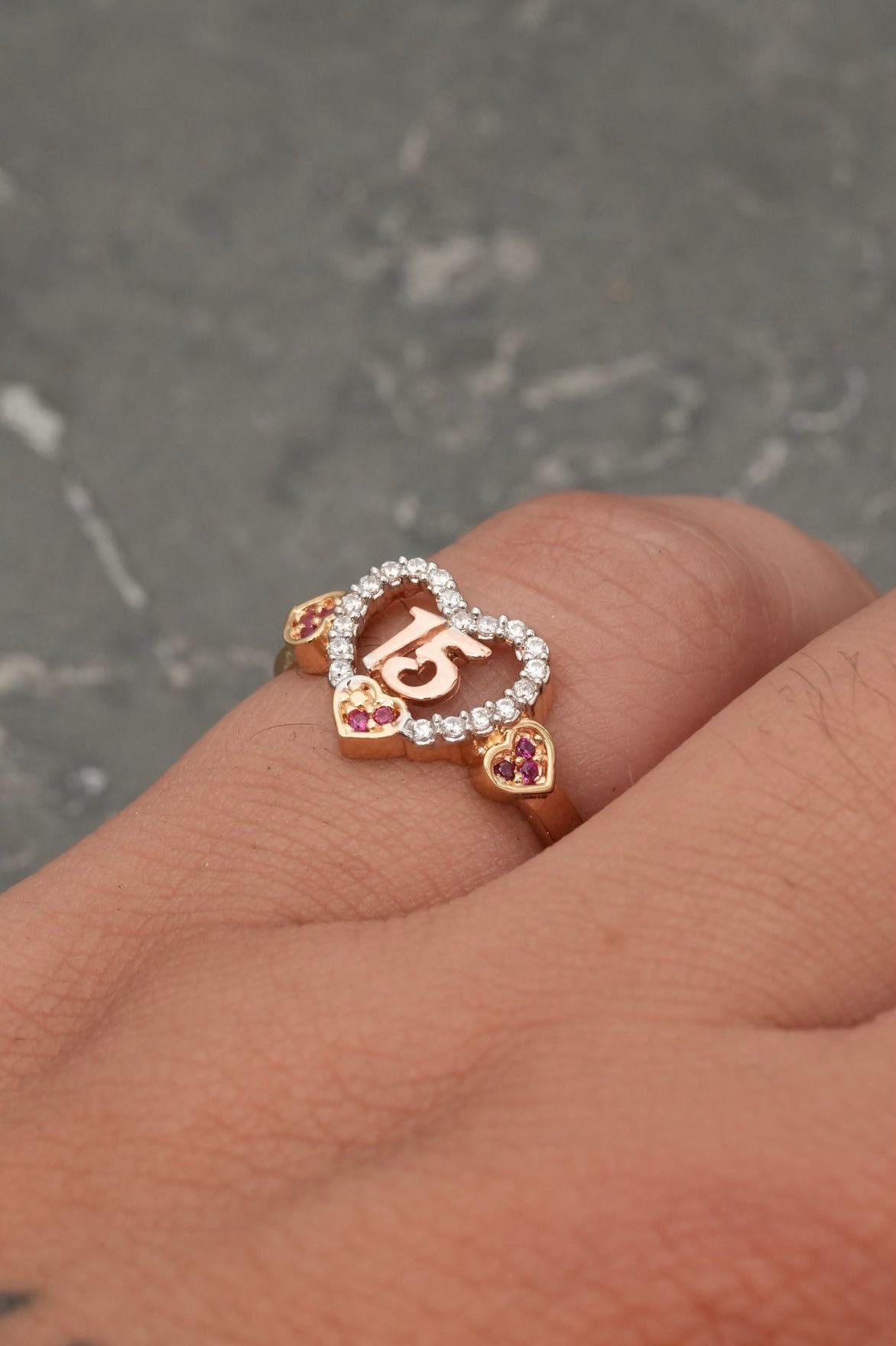 Anillo 15s corazon con swarovski blanco y fucsia 2.5gr / TALLA 6 1/2 / Dos Oros Nac M