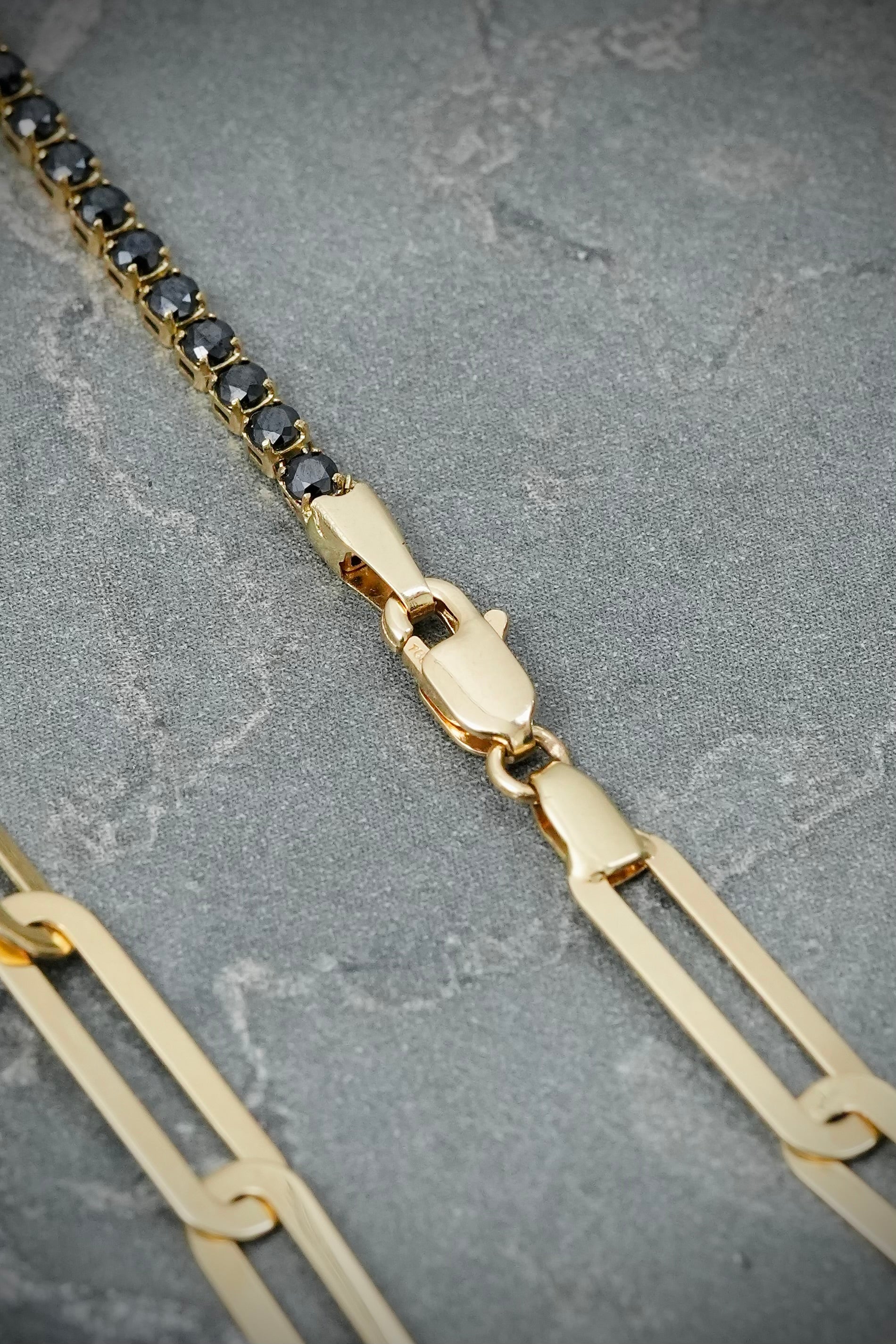 Pulso tenis con swarovski negro 2.6gr / Largo 18.5cm / Oro Amarillo italy +4 M