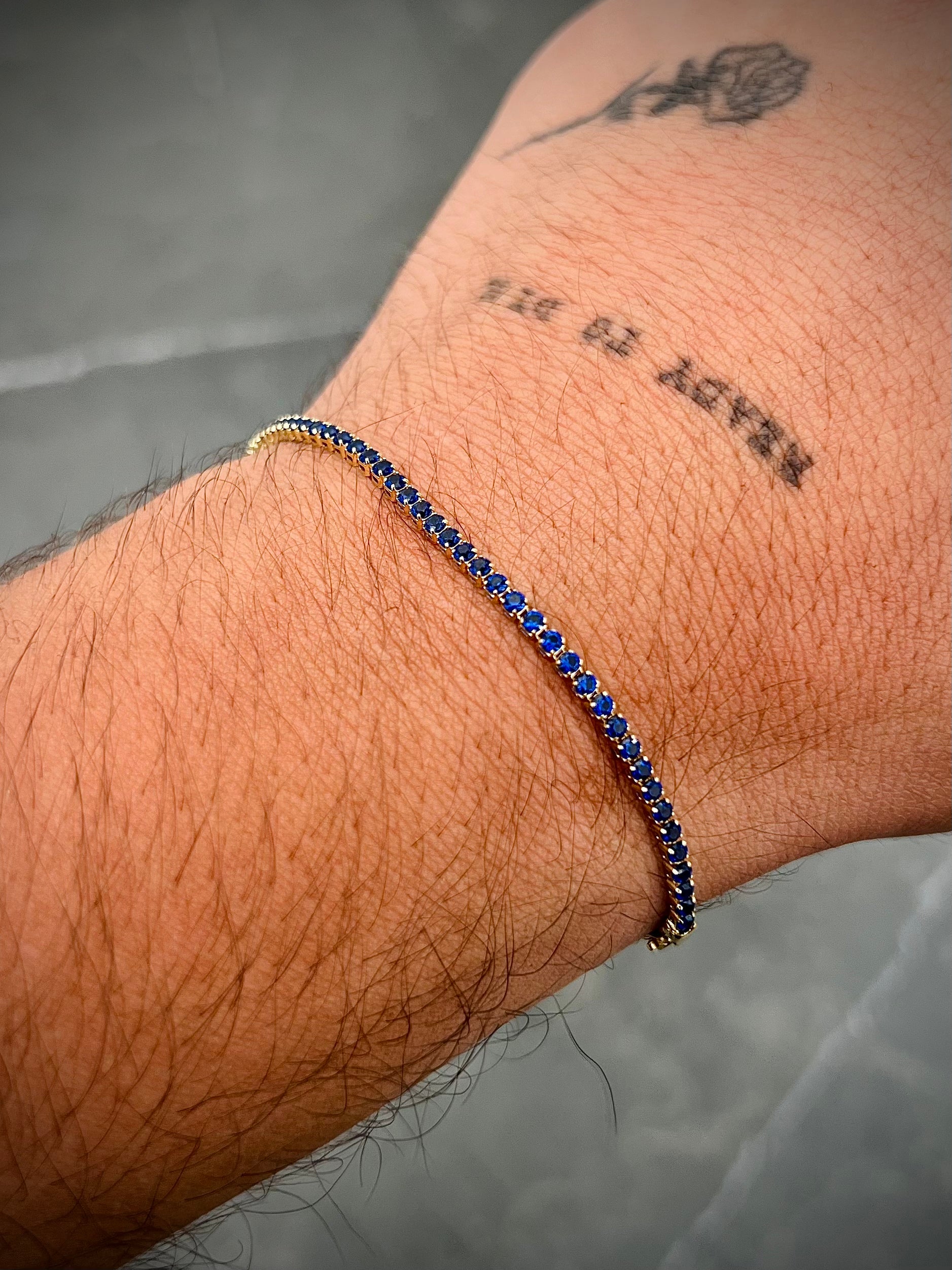 Pulso tenis con swarovski azul 1.9gr / Largo 18cm / Oro Amarillo italy +4 M