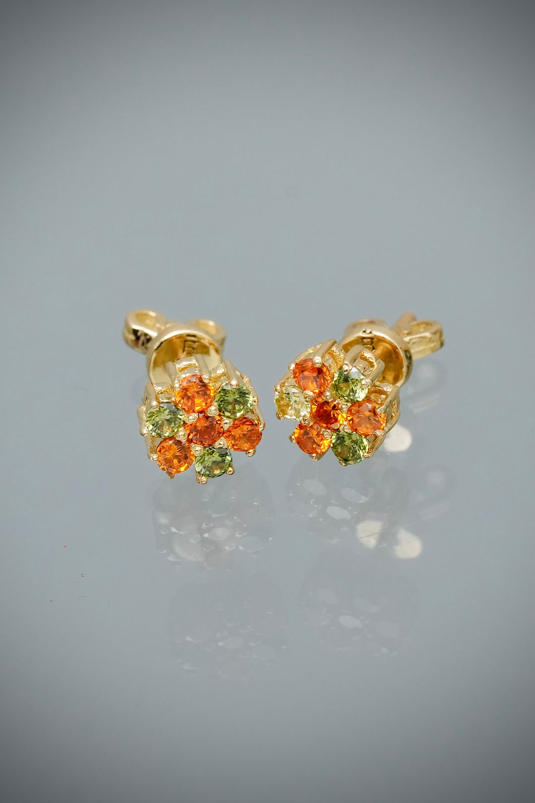 Topos flor con swarovski naranja y verde 2.35gr / Largo 0.6cm — Oro Amarillo