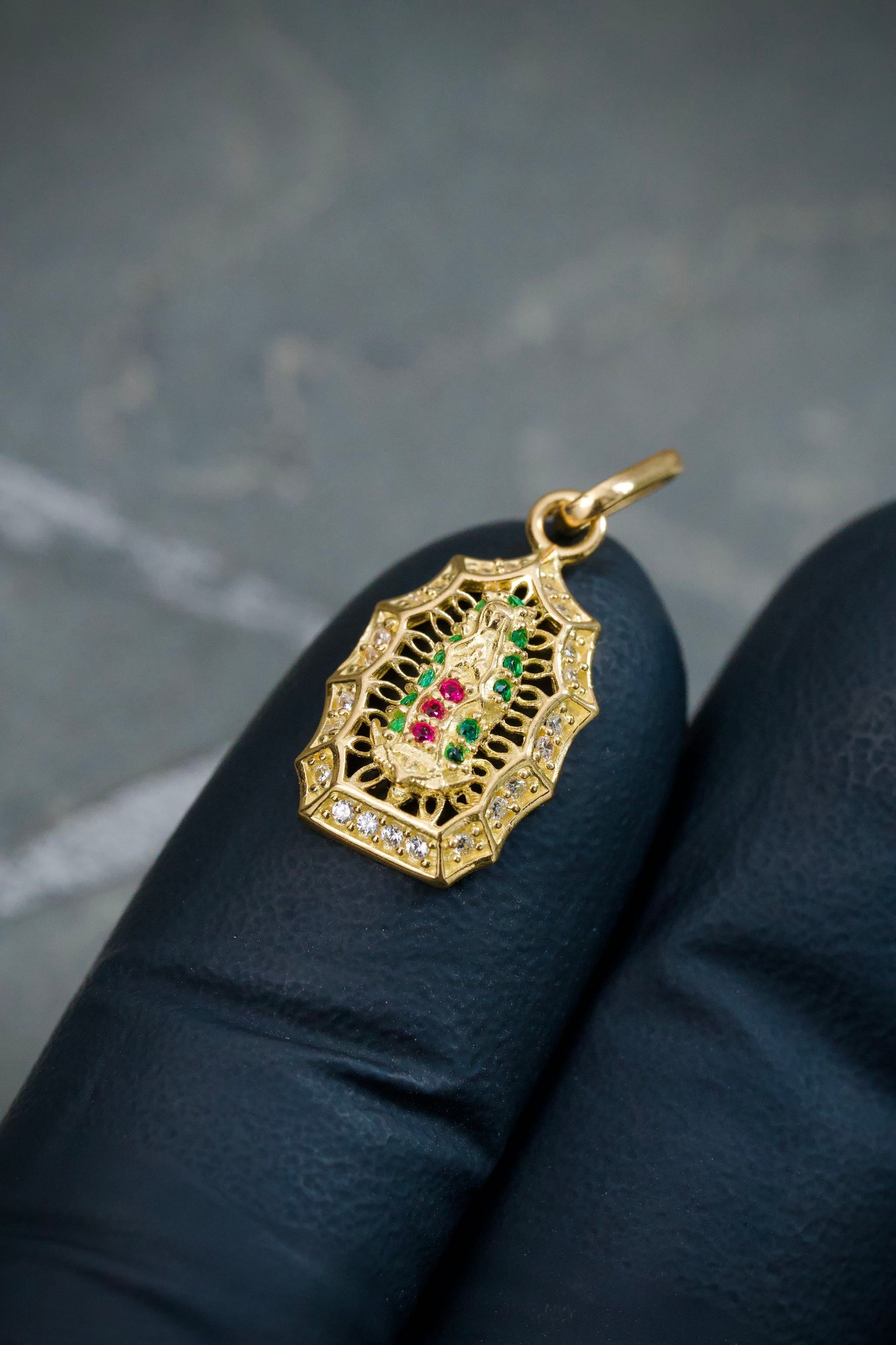 Dije Virgen de Guadalupe con Swarovski 1.3gr / 2.2cm / 10mm — Oro Amarillo