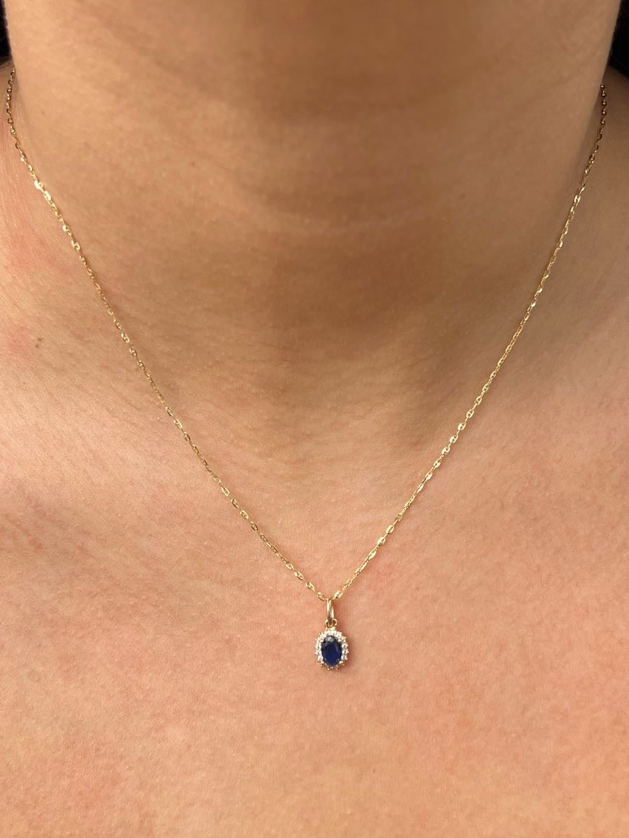 Dije con swarovski azul y blanco 0.6gr / Largo 1.5cm — Oro Amarillo