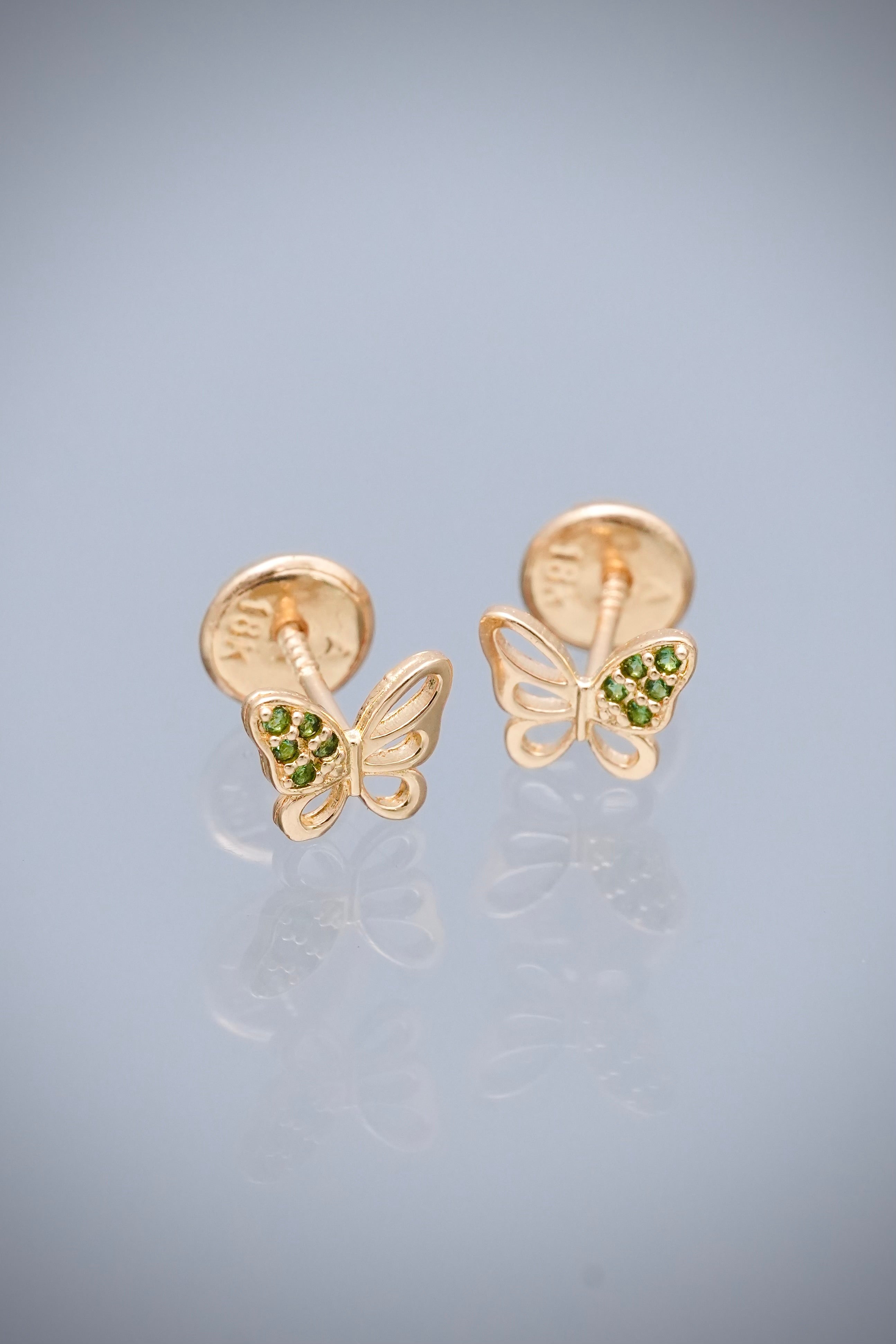 Topos mariposa con swarovski verde 0.7gr / Largo 0.5cm — Oro Amarillo