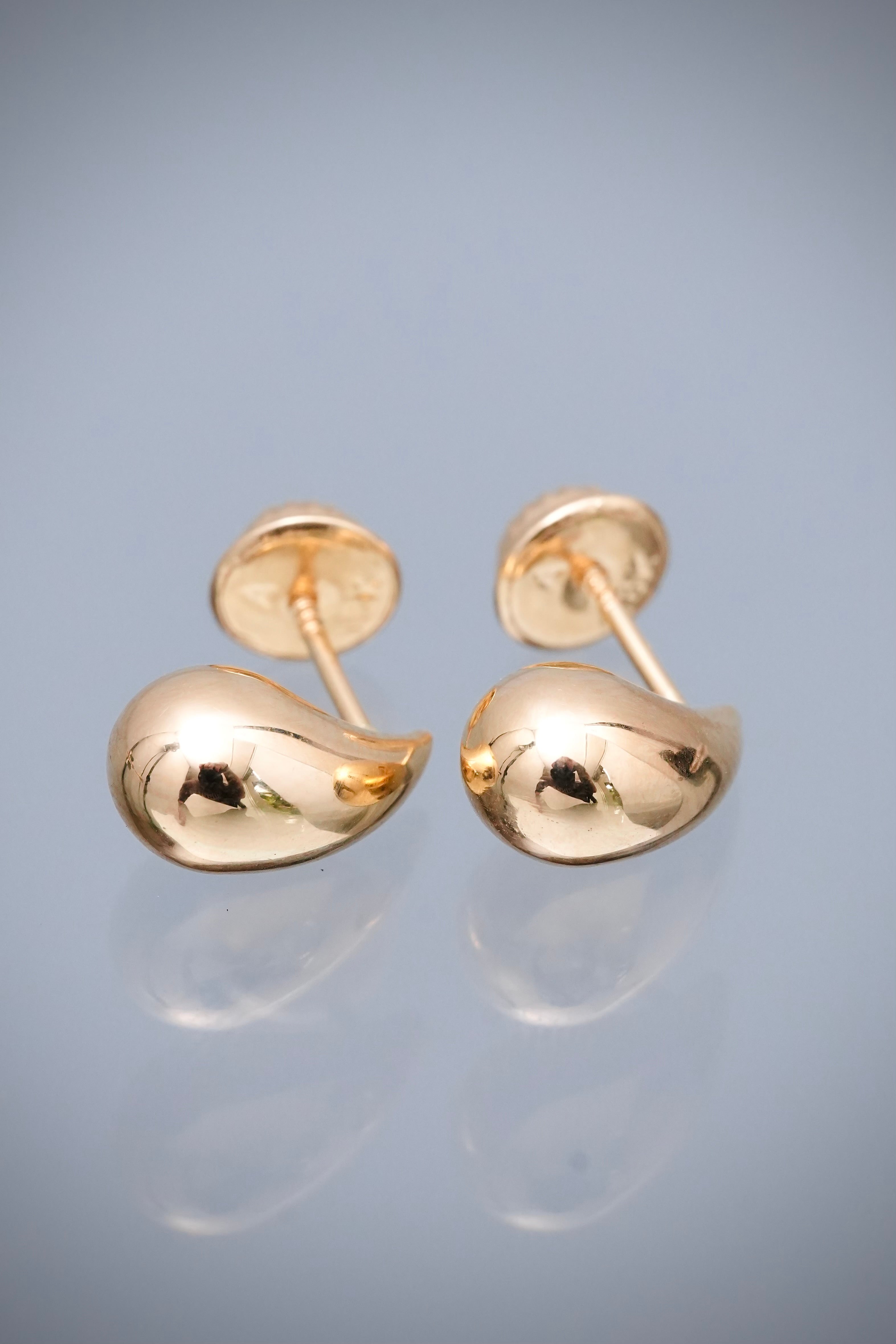 Topos gota 0.85gr / Largo 1cm — Oro Amarillo