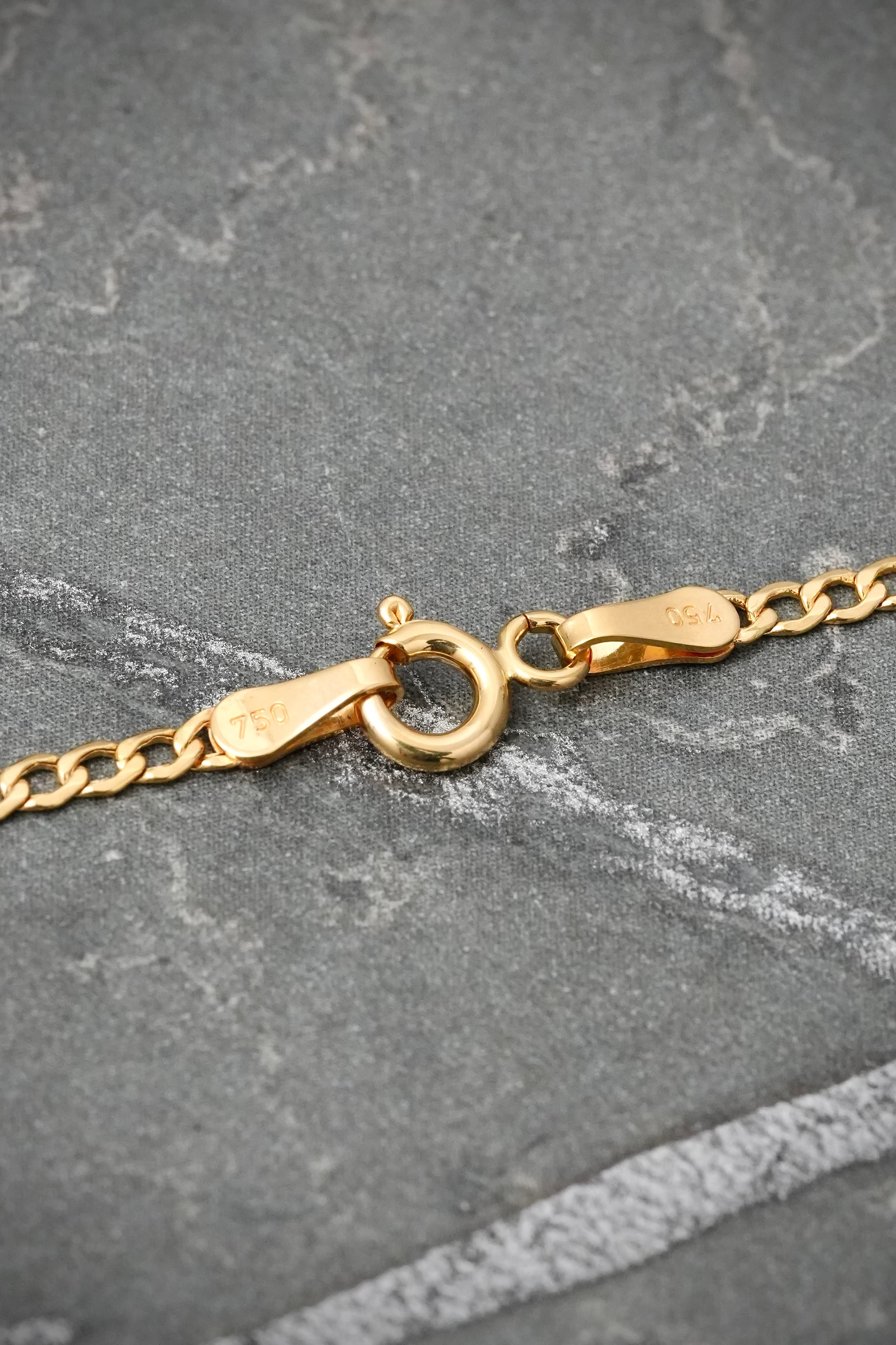 Cadena Cubana 2.05gr / 50cm / 2.2mm — Oro Amarillo