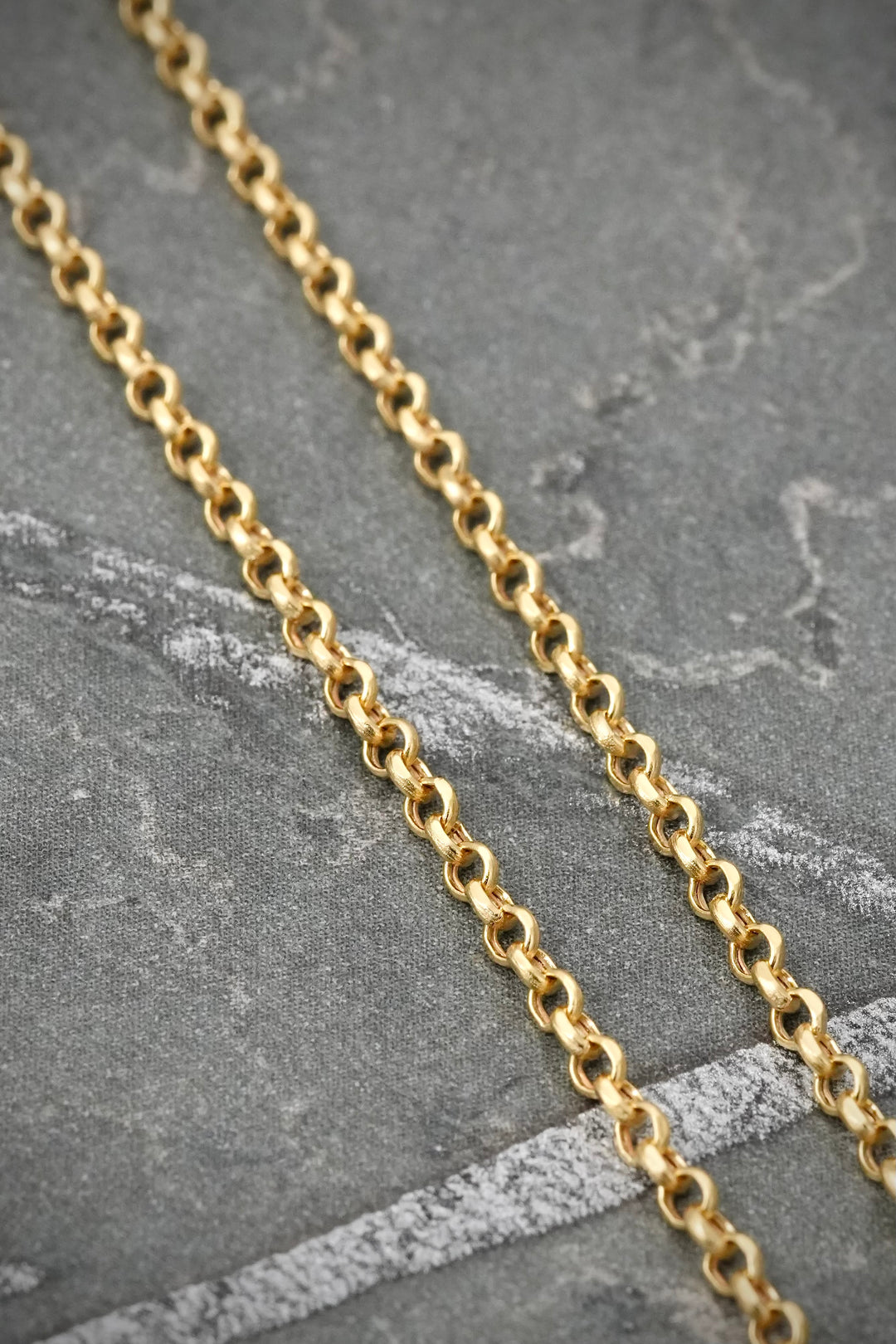 Cadena Aro Seguido 1.85gr / 45cm / 1.9mm — Oro Amarillo