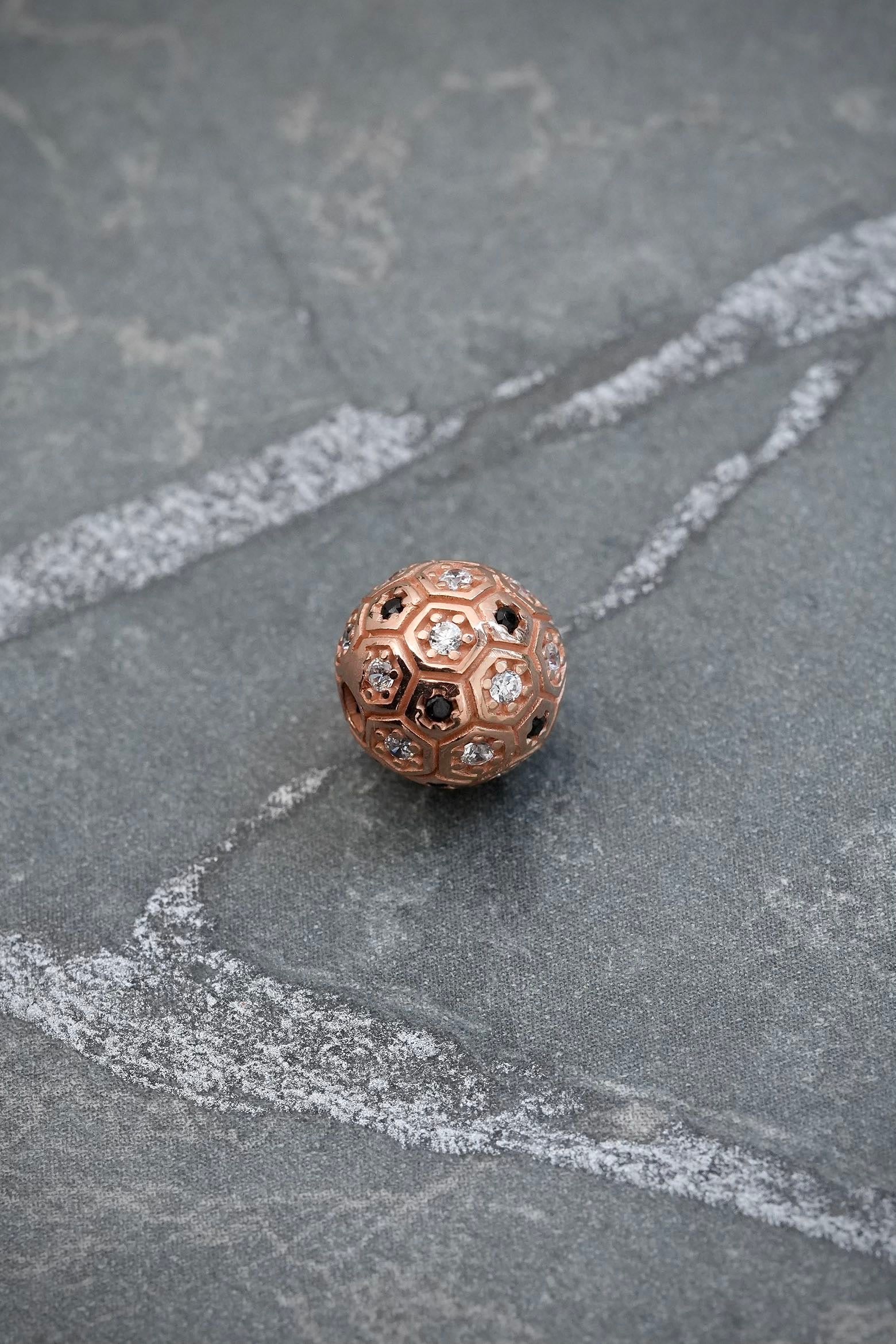 Herraje balon con swarovski negro y blanco 1.45gr / Largo 0.8cm / Oro Rosado Nac B