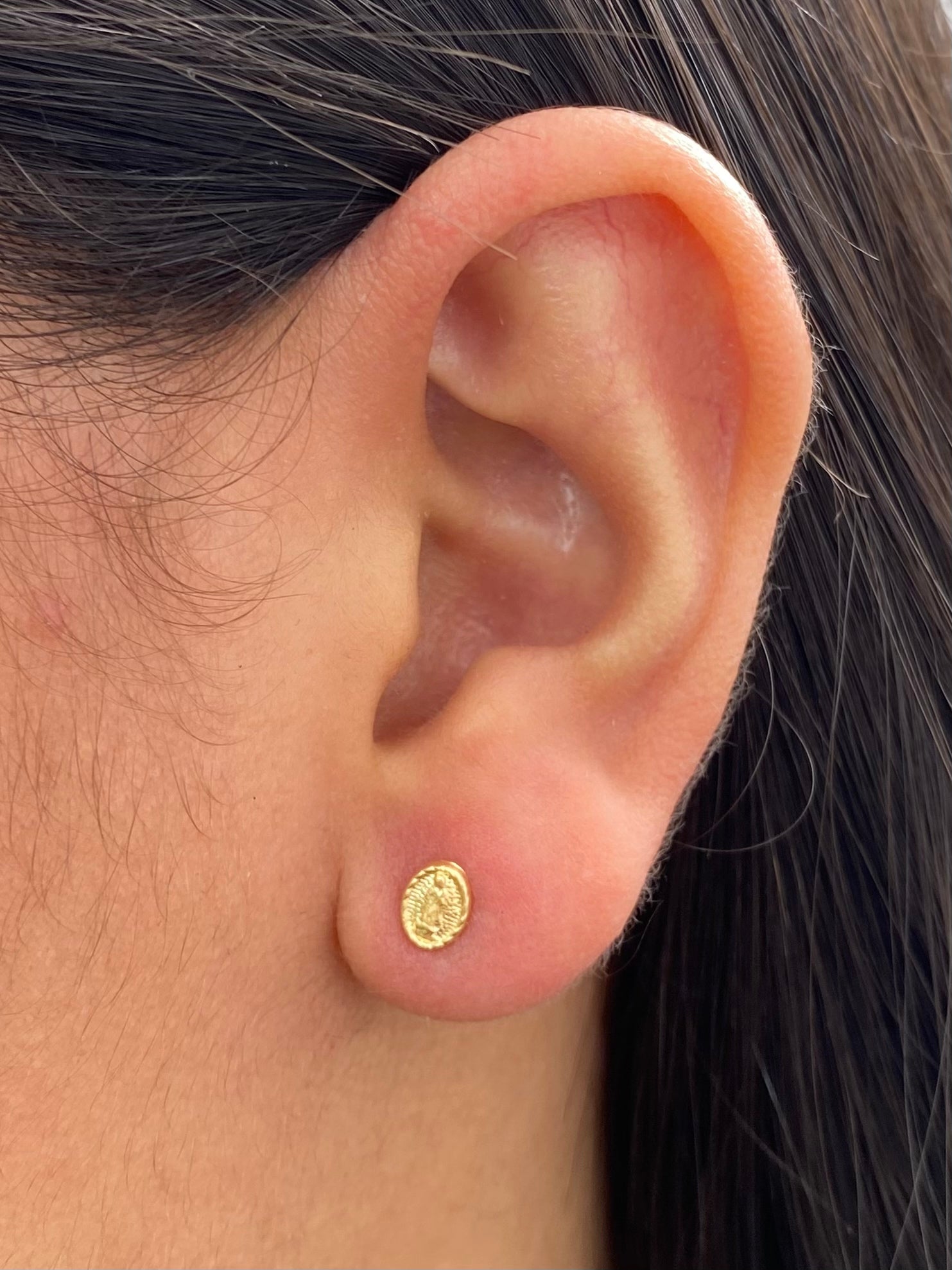 Topos virgen de guadalupe 0.5gr / Largo 0.6cm — Oro Amarillo