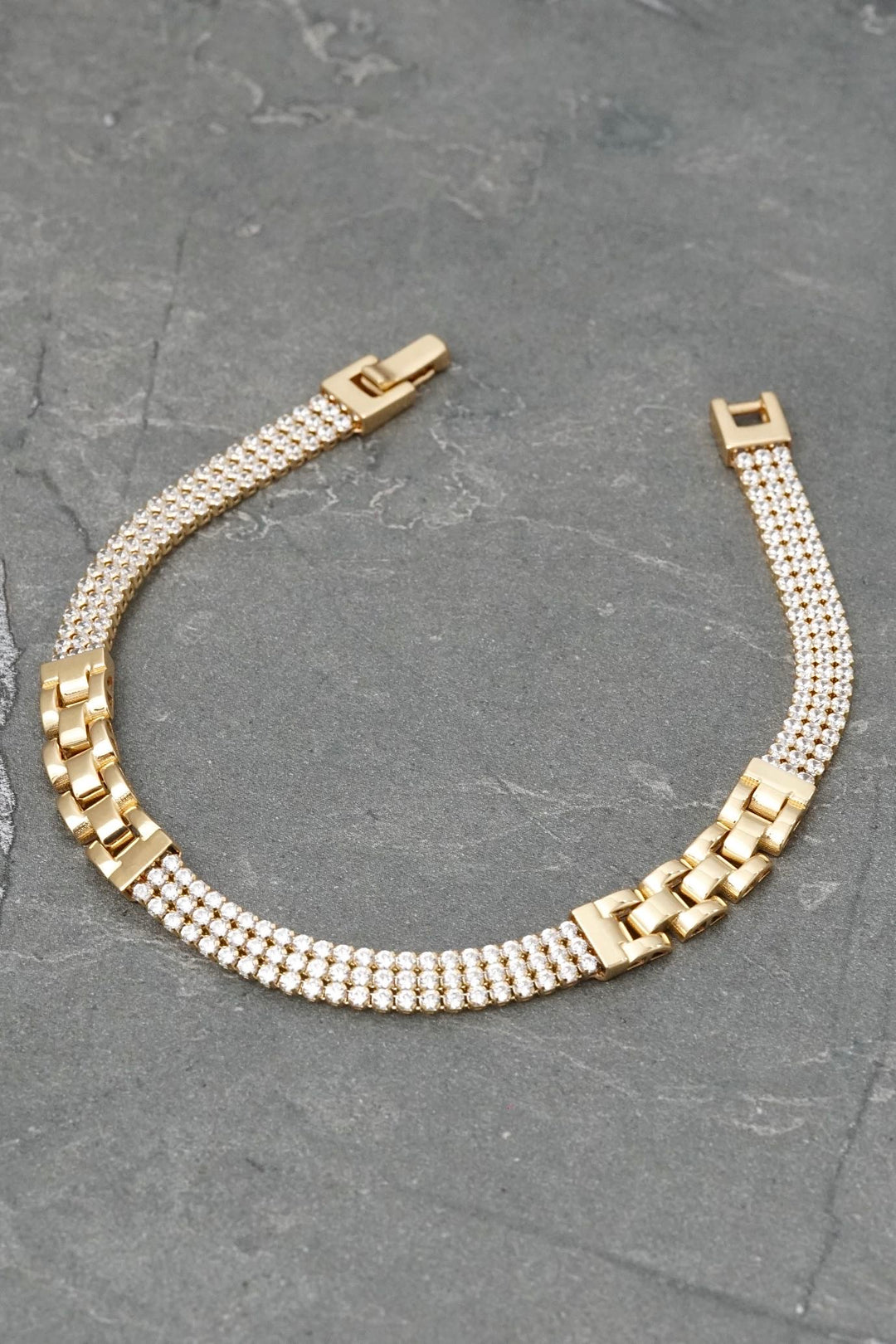 Pulso tenis tres hileras con swarovski 8.25gr / Largo 18cm — Oro Amarillo