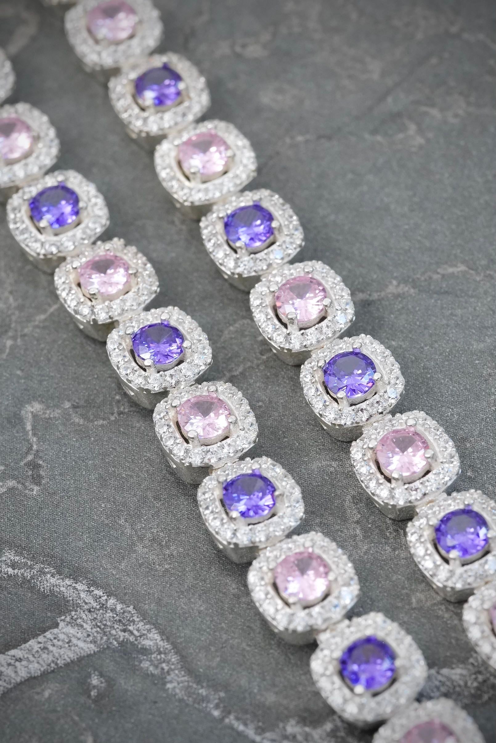 Cadena tenis con swarovski rosado y morado 59.6gr / Largo 50cm / Plata B