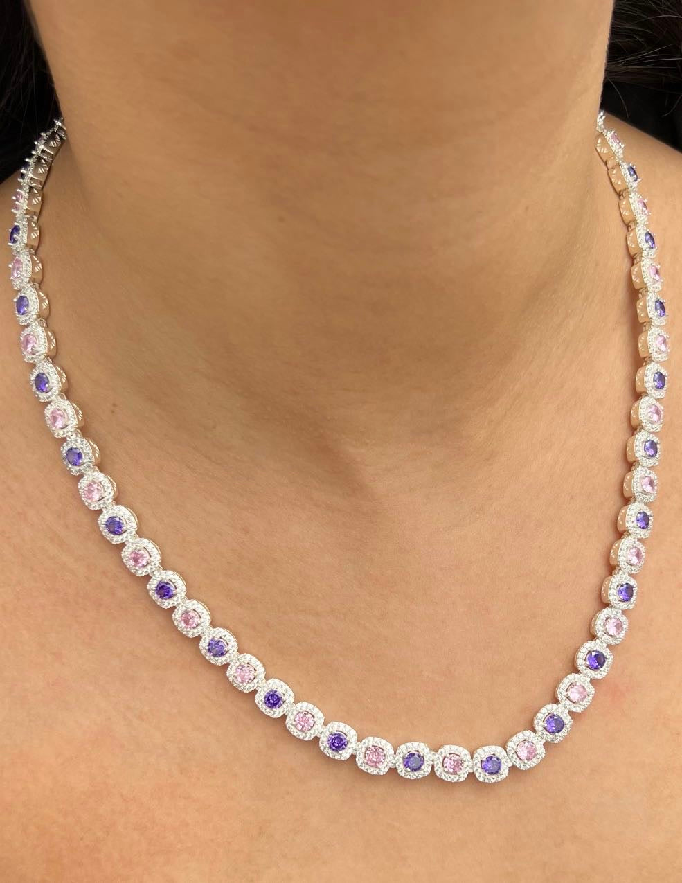 Cadena tenis con swarovski rosado y morado 59.6gr / Largo 50cm / Plata B