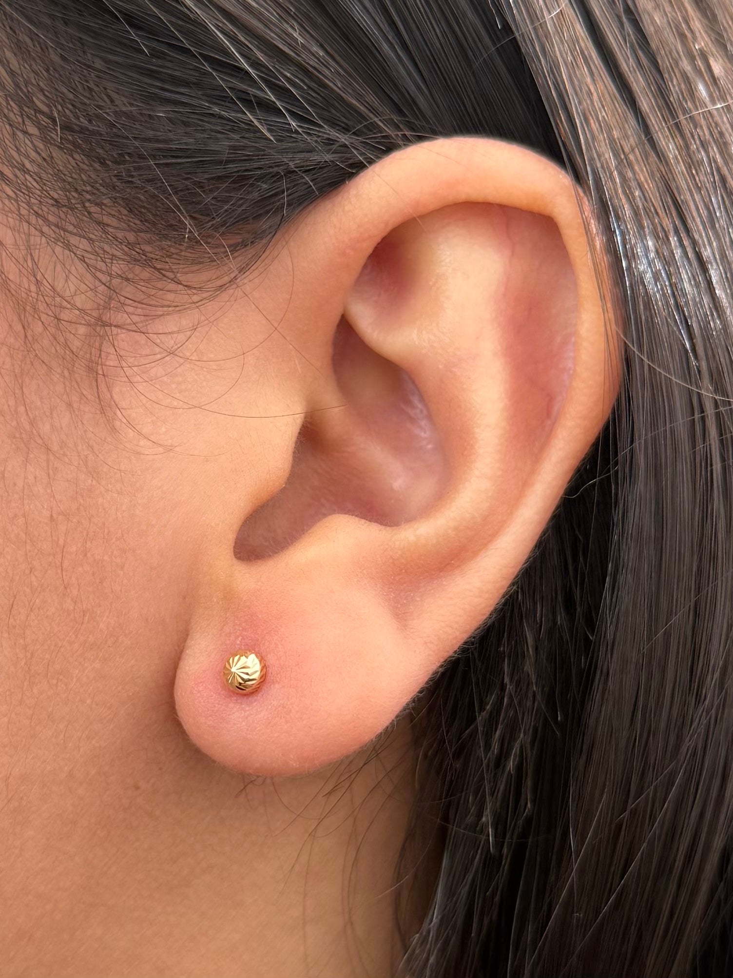 Topos Bola Diamantada 4mm 0.5gr — Oro Amarillo