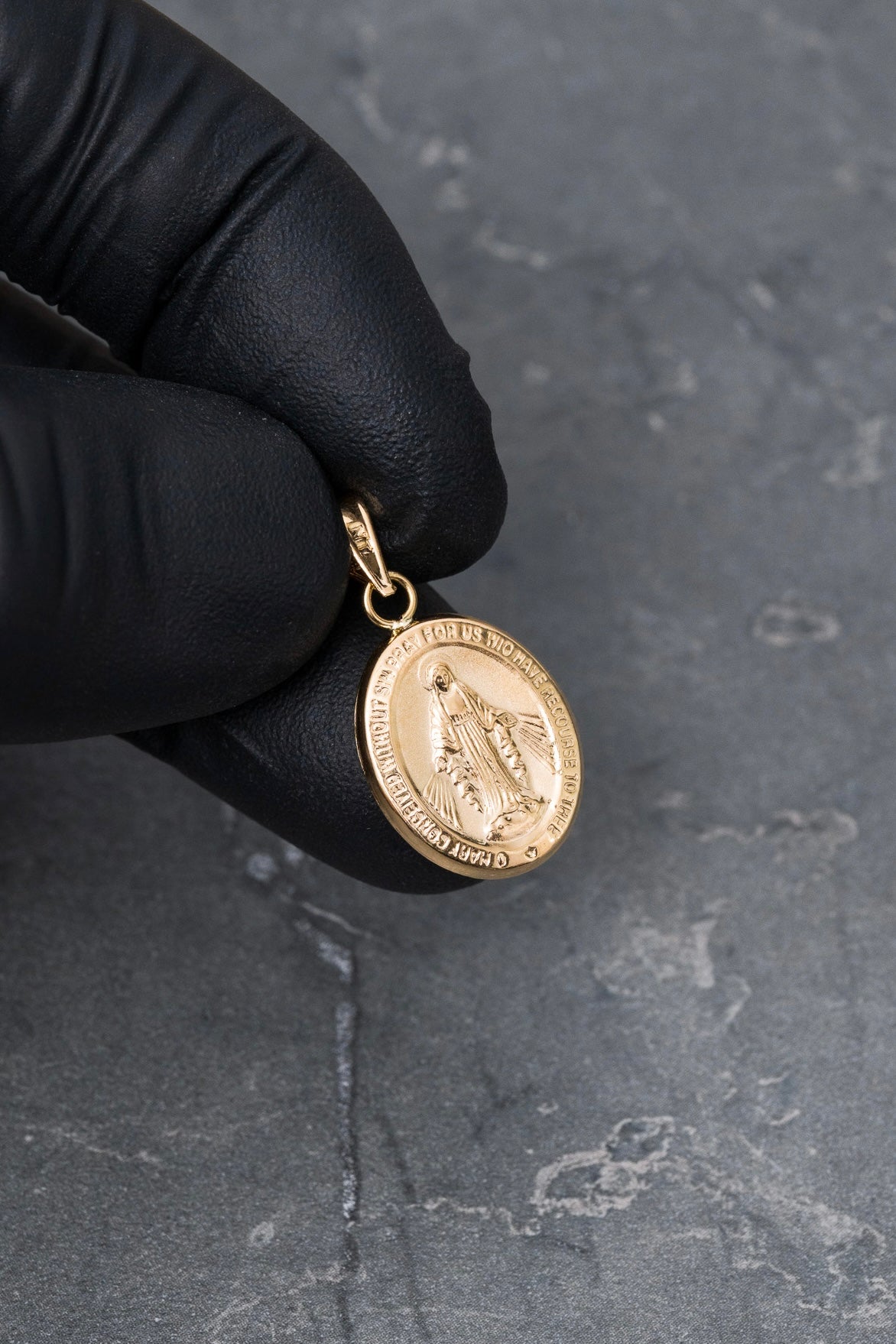 Dije virgen de la milagrosa 1gr / Largo 2.5cm / Oro Amarillo Nac P