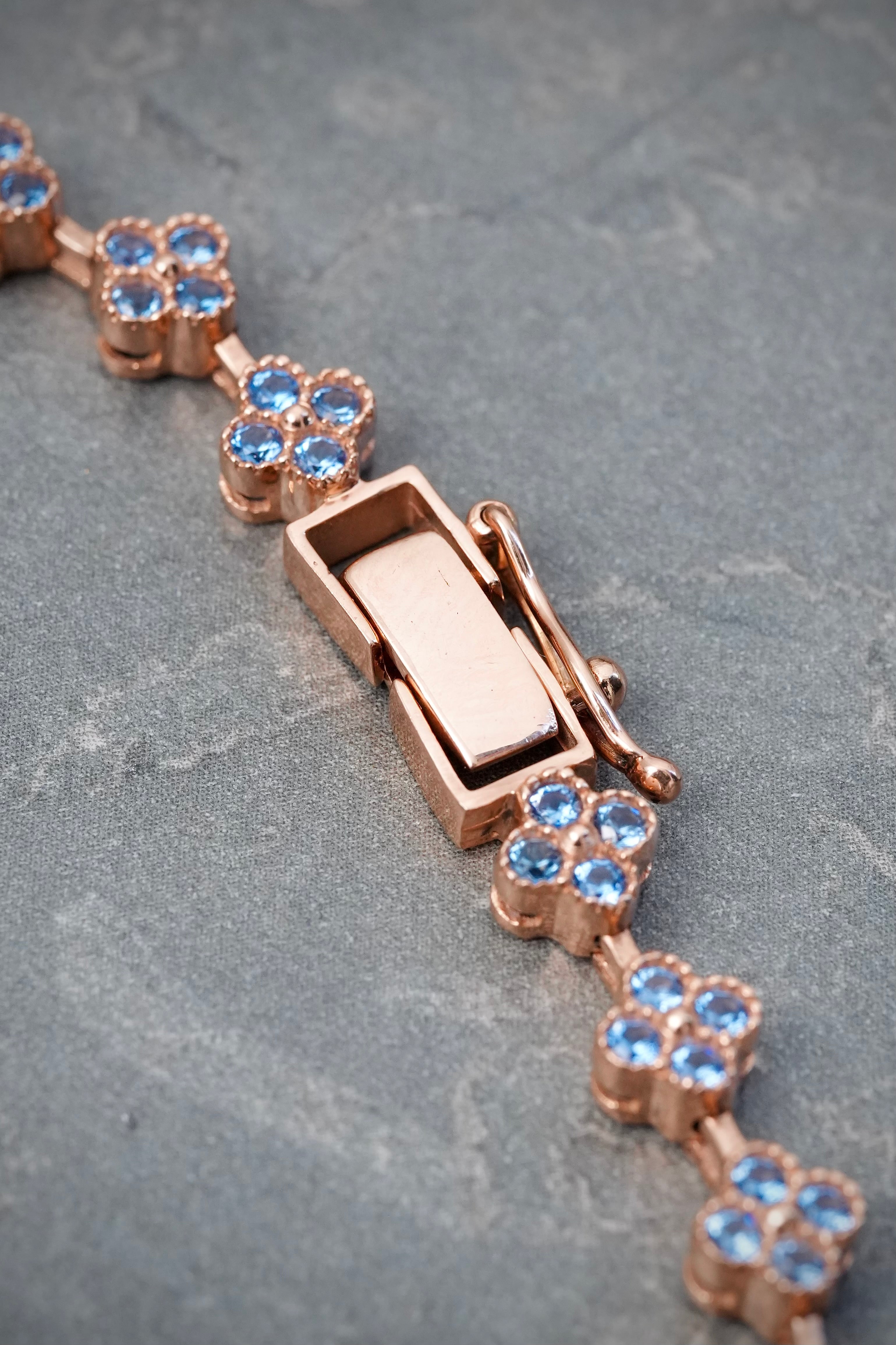 Pulso Lucky Clover con Swarovski Azul 13.8gr / 19.5cm / 5.6mm — Oro Rosado