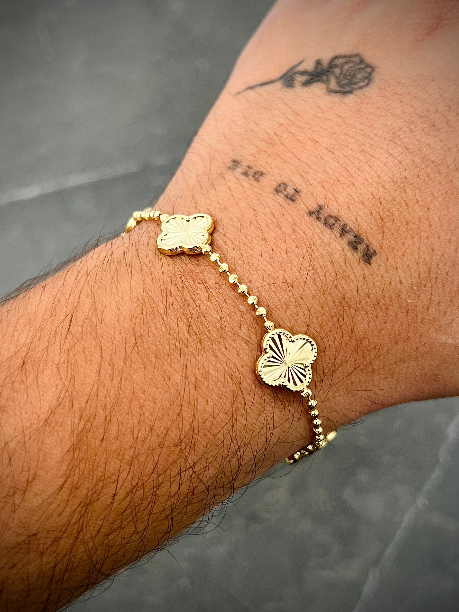 Pulso lucky clover diamantado 6.8gr / Largo 21cm / Oro Amarillo (Joya) B