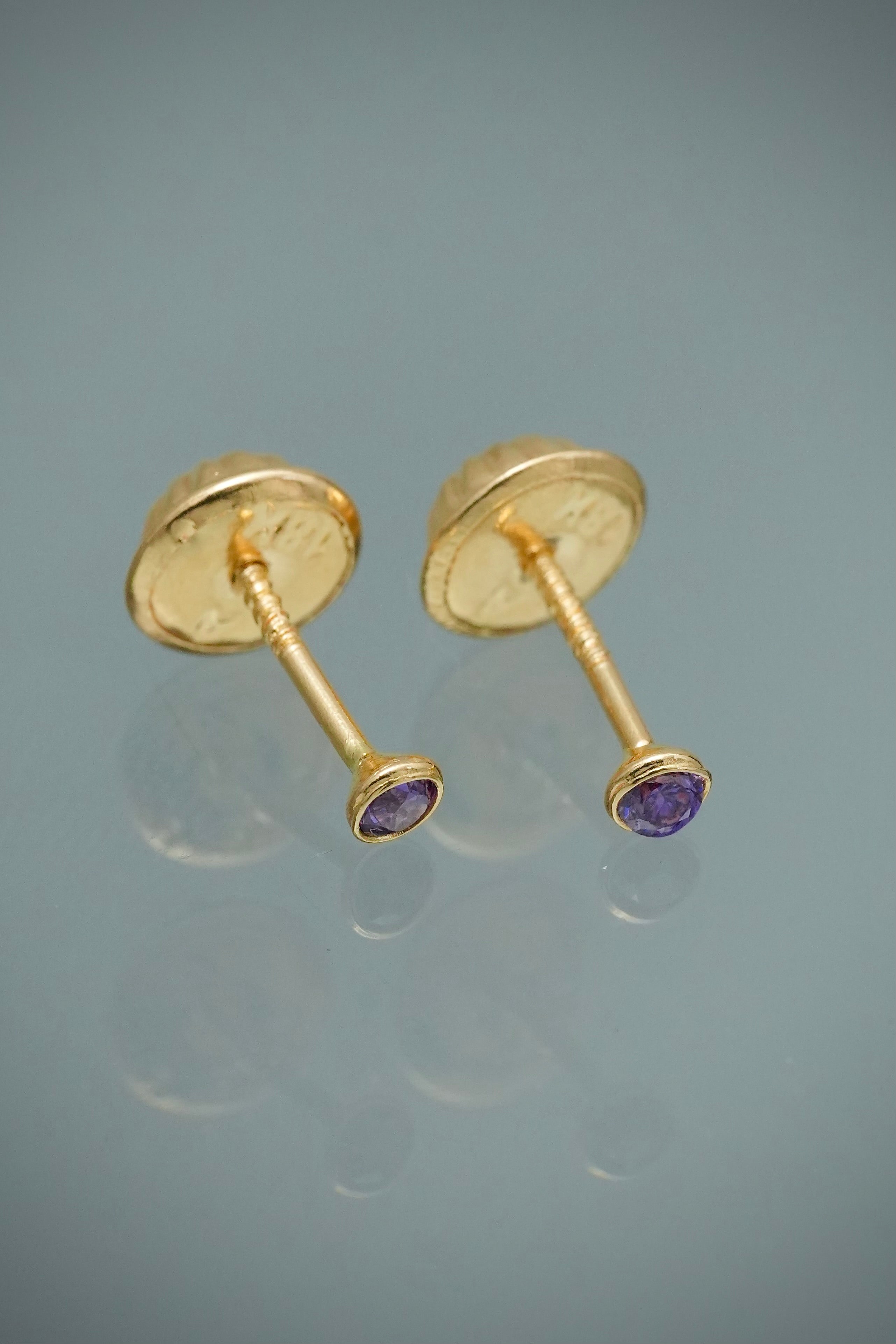 Topos Circulo con Swarovski Morado 0.4gr / 0.2cm / 2mm — Oro Amarillo