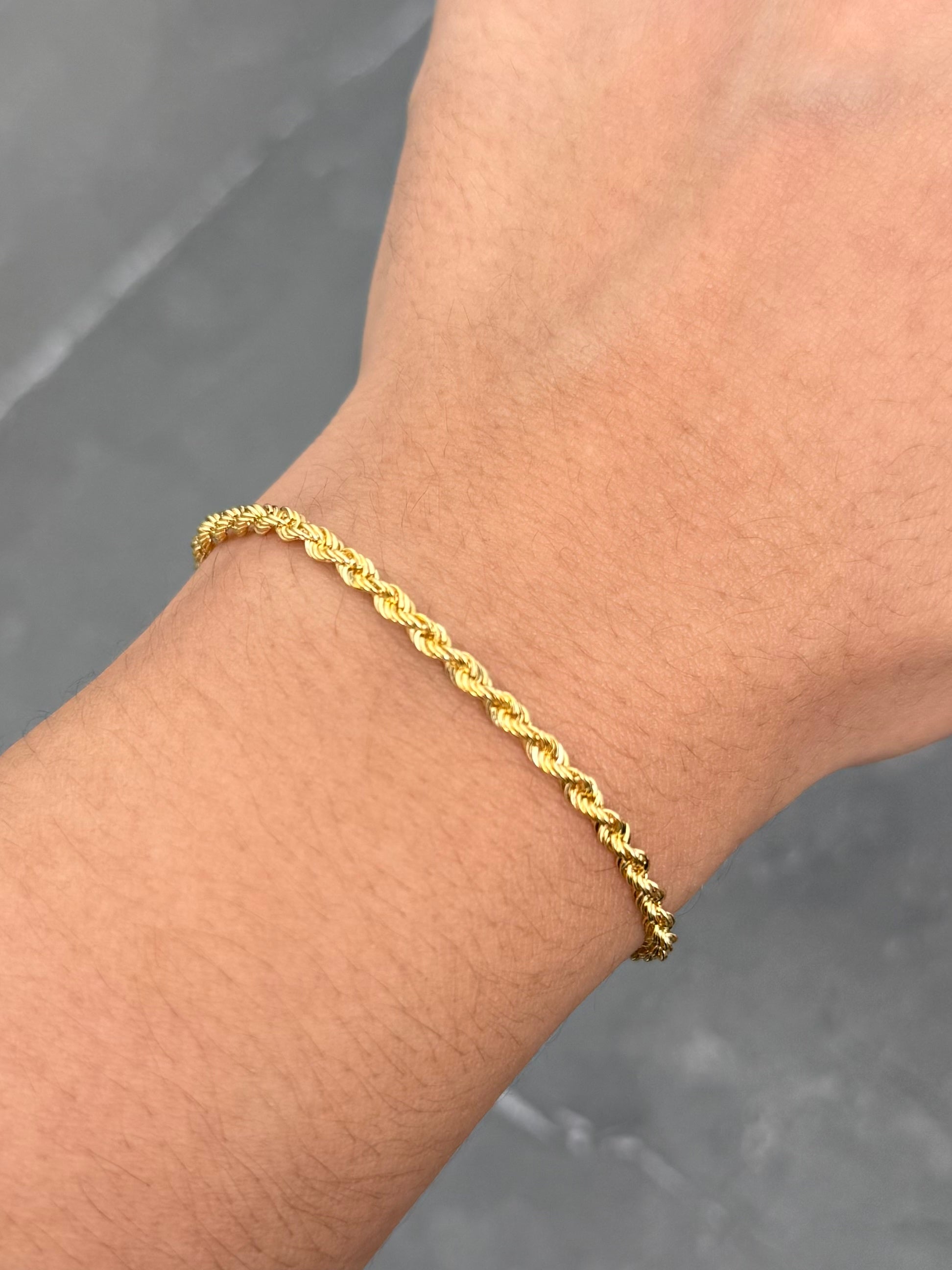 Pulso Lazo 2.25gr / 20cm / 2.8mm — Oro Amarillo